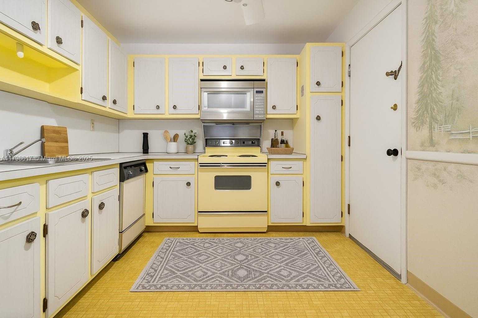 Small Image of 9500 WEST BAY HARBOR DR #6F, Bay Harbor Islands Number 9
