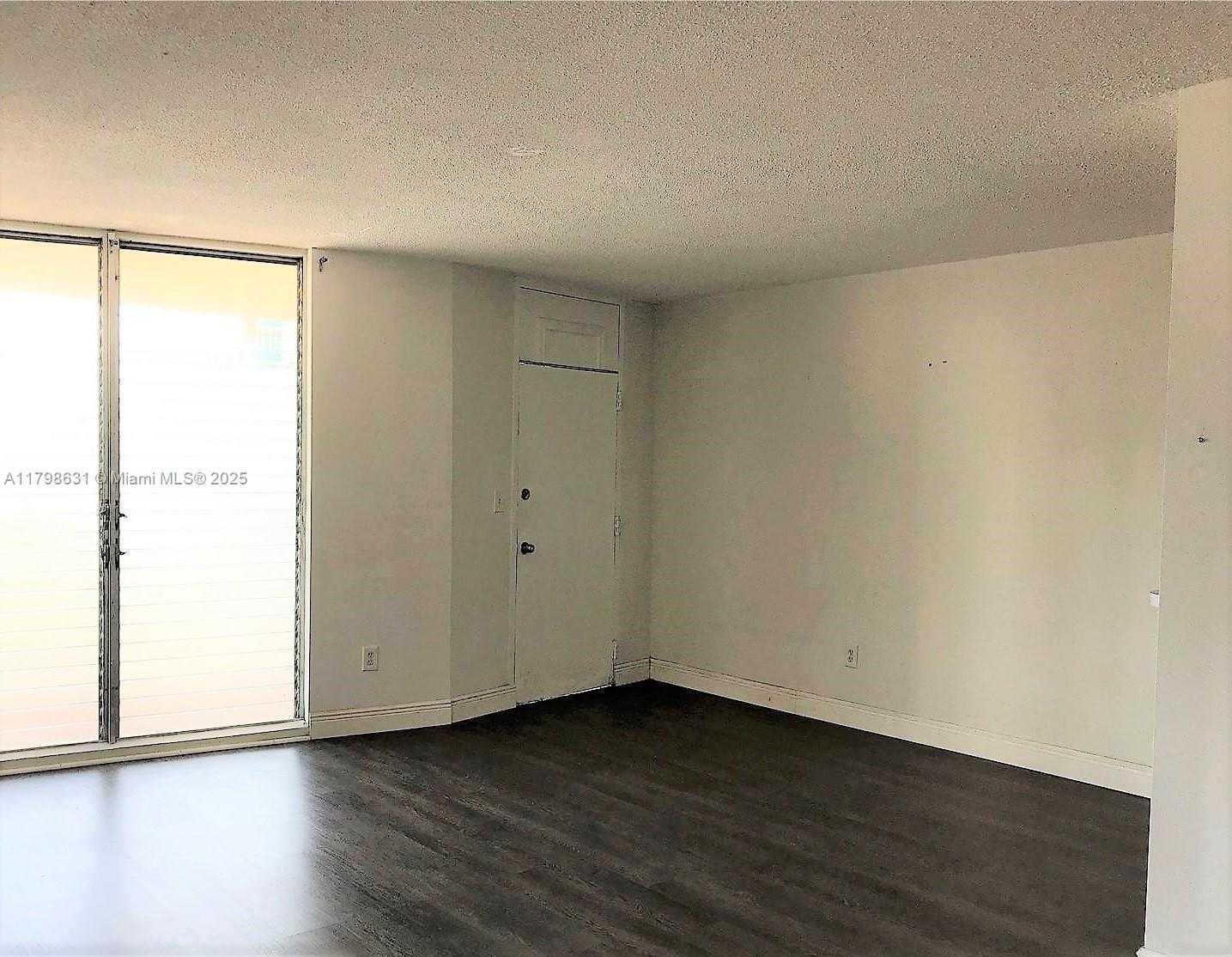 Small Image of 1100 ALTON RD #3D, Miami Beach Number 11
