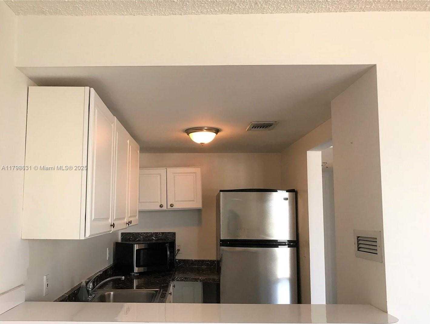Small Image of 1100 ALTON RD #3D, Miami Beach Number 7
