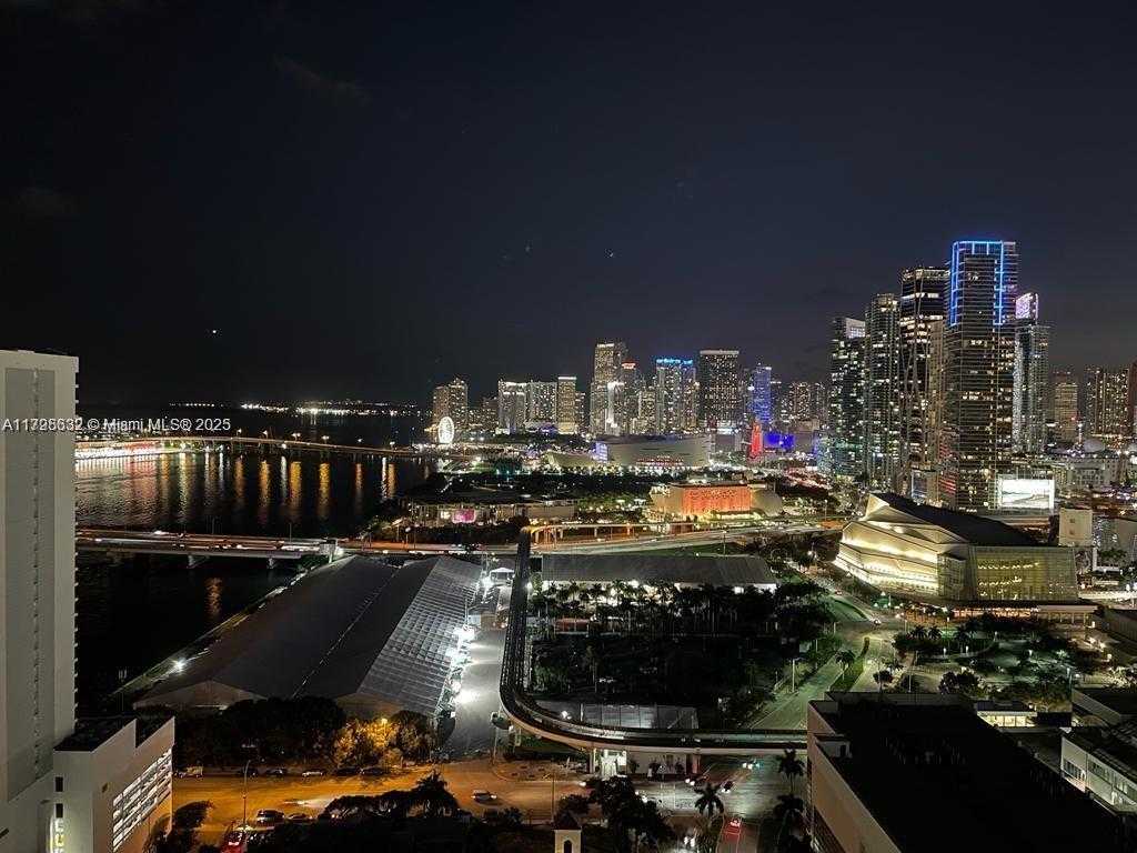 Small Image of 1717 NORTH BAYSHORE DR #A-3737, Miami Number 15