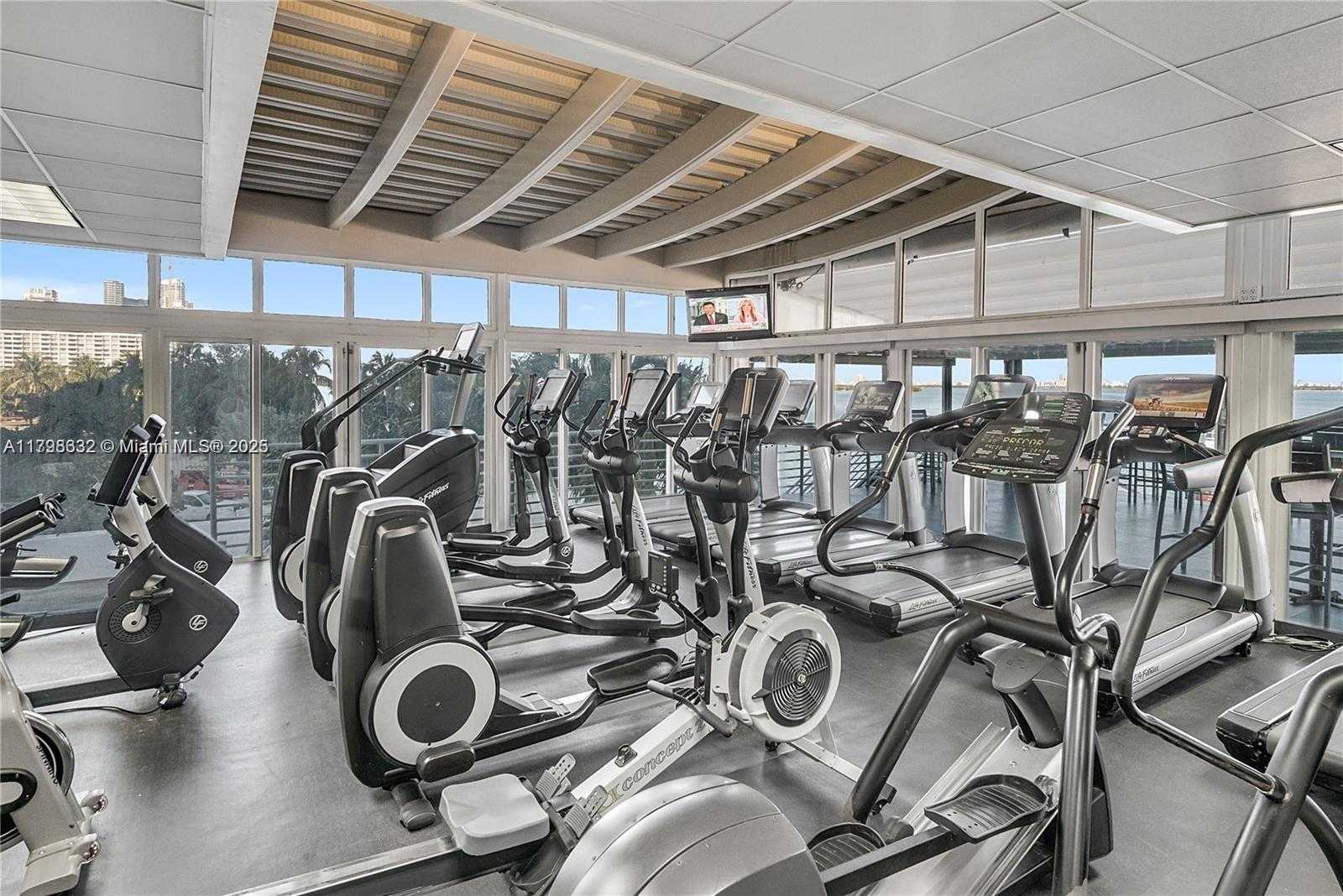 Small Image of 1717 NORTH BAYSHORE DR #A-3737, Miami Number 24