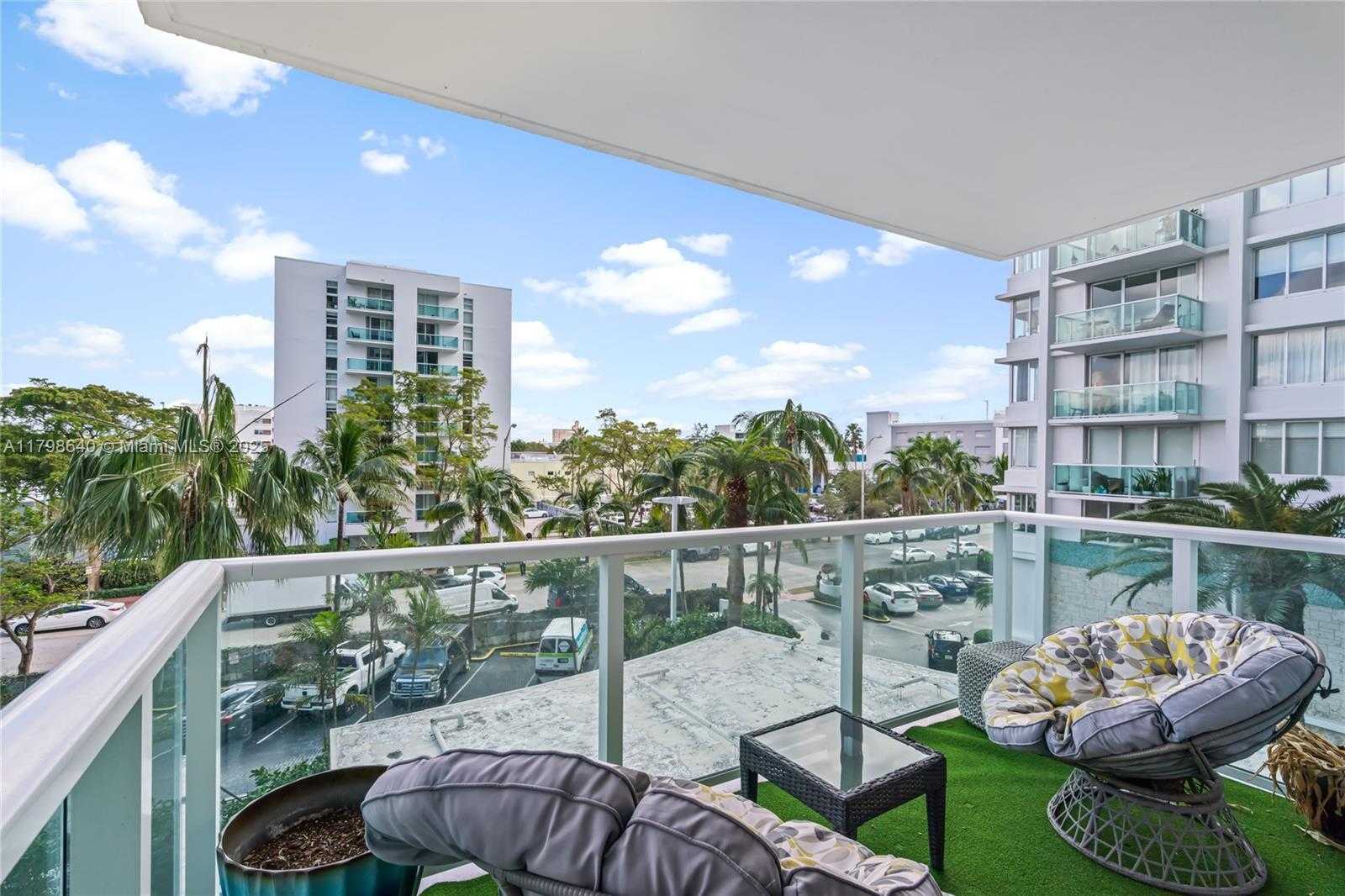 Small Image of 1000 WEST AVE #308, Miami Beach Number 16