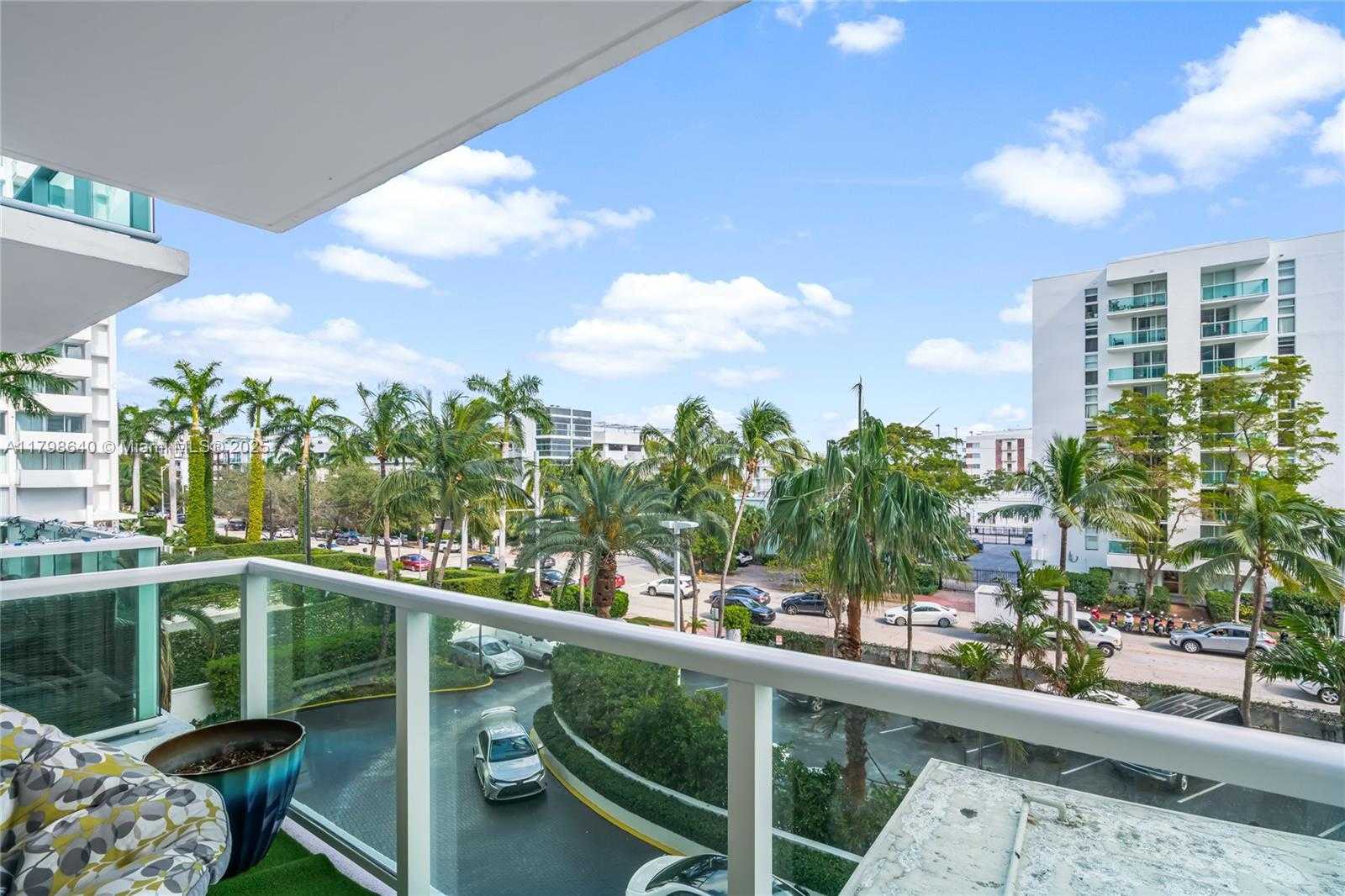 Small Image of 1000 WEST AVE #308, Miami Beach Number 17