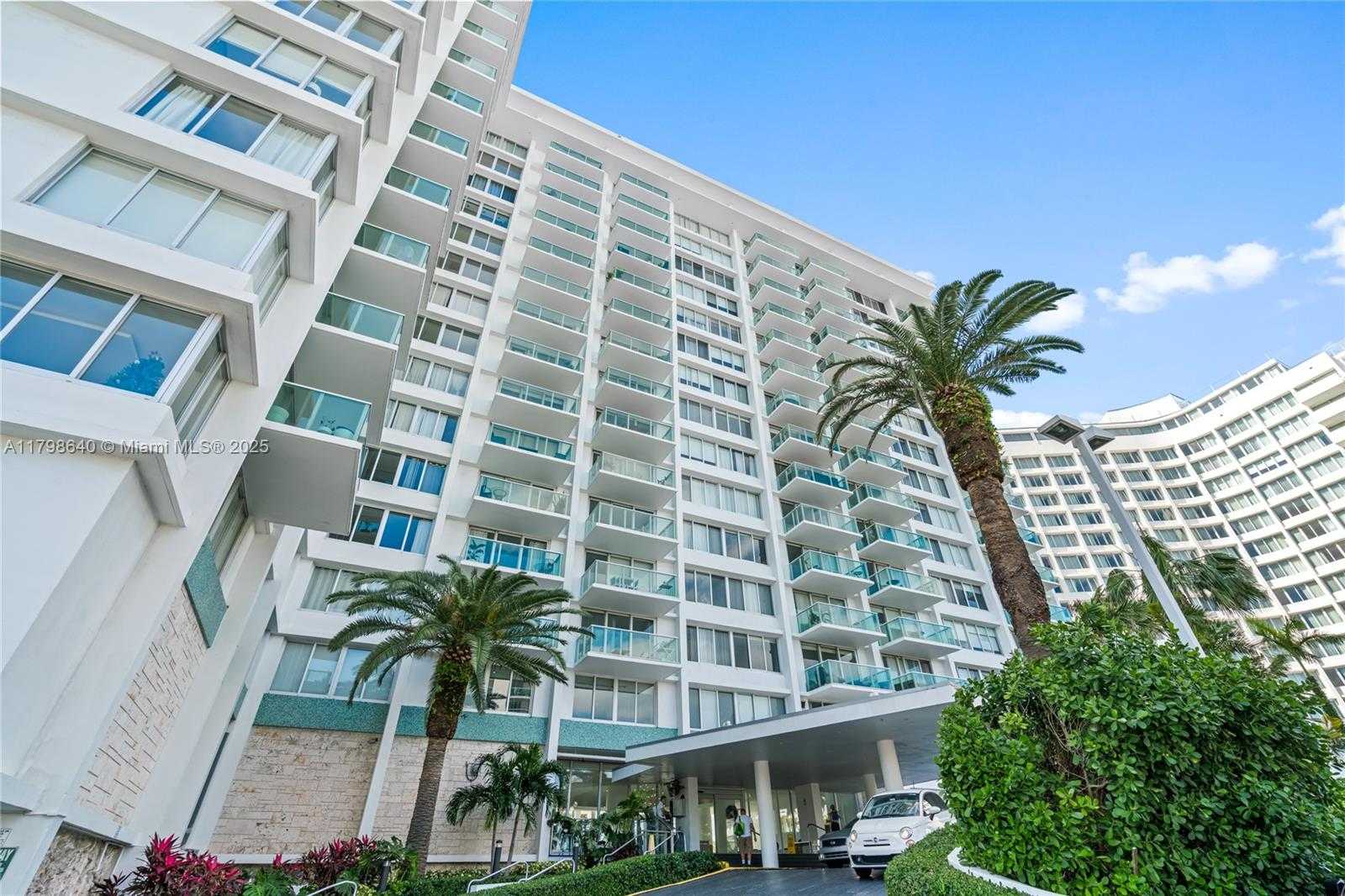 Small Image of 1000 WEST AVE #308, Miami Beach Number 22