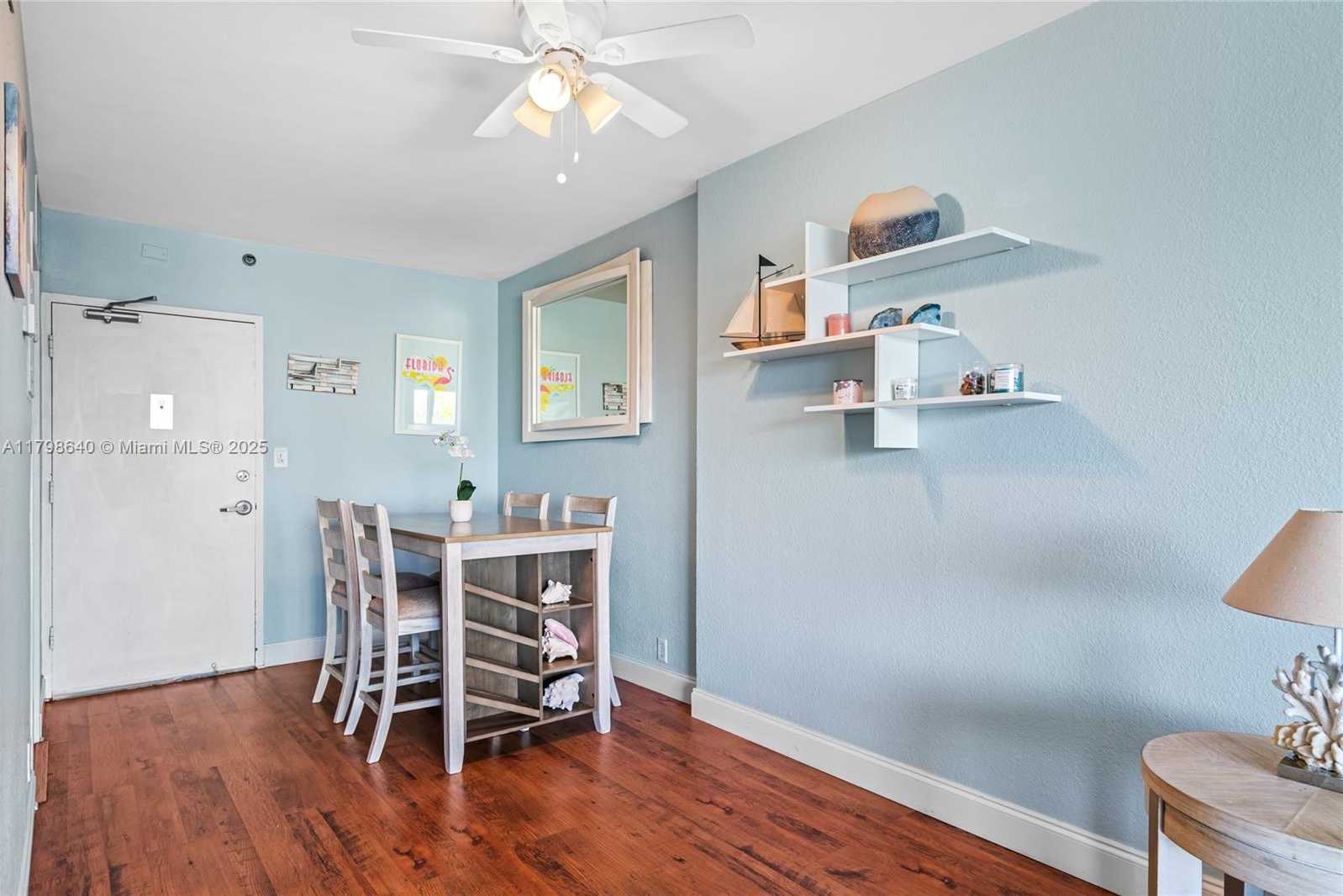 Small Image of 1000 WEST AVE #308, Miami Beach Number 7