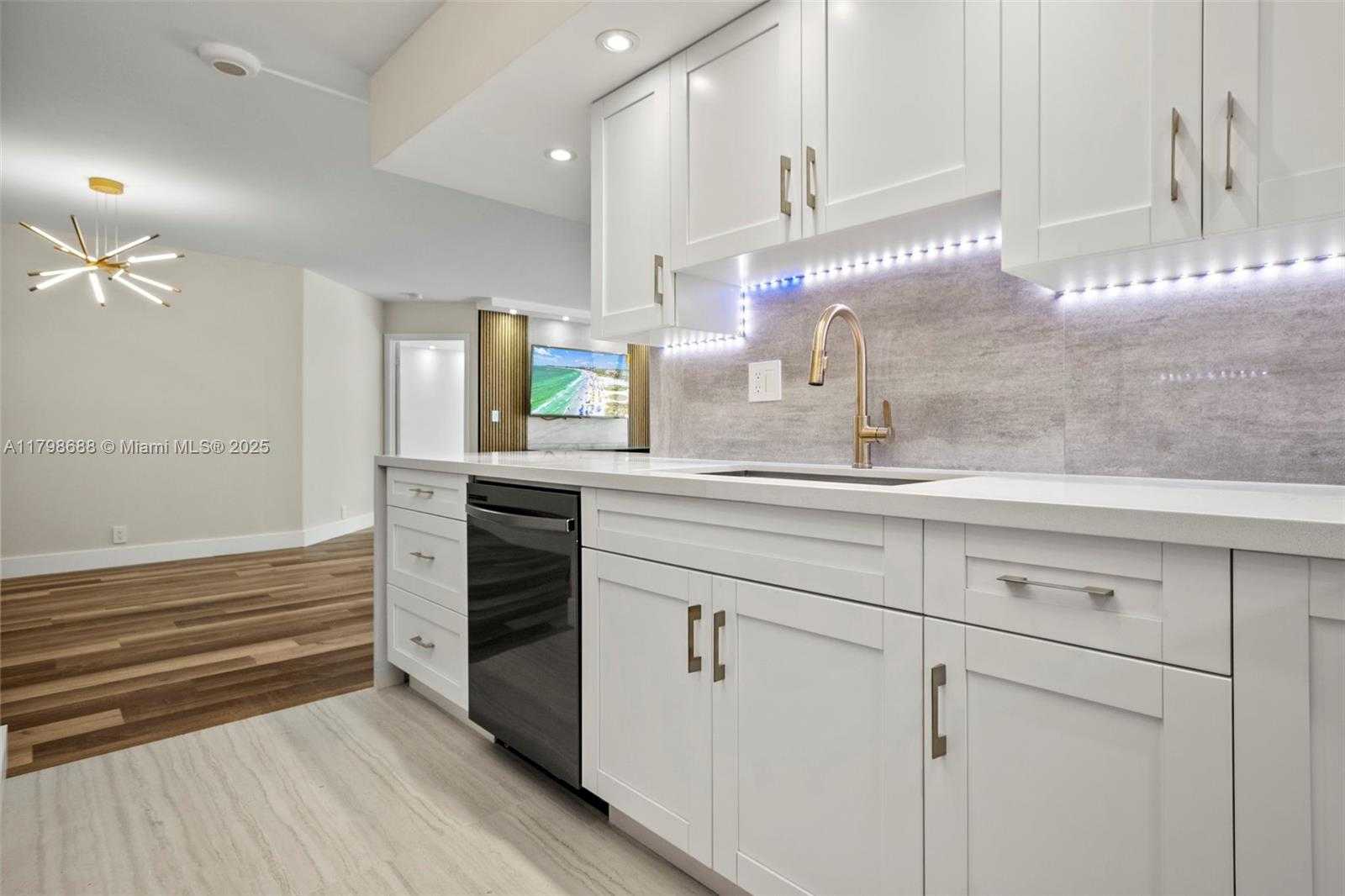 Small Image of 19101 NORTH EAST 36TH CT #203, Aventura Number 11