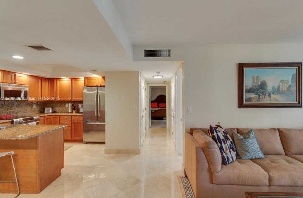 Small Image of 1623 COLLINS AVE #509, Miami Beach Number 7