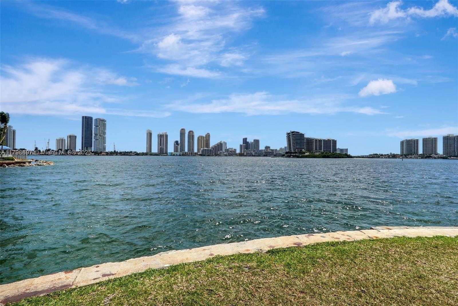 Small Image of 3350 NORTH EAST 192 ST #3G-B, Aventura Number 30