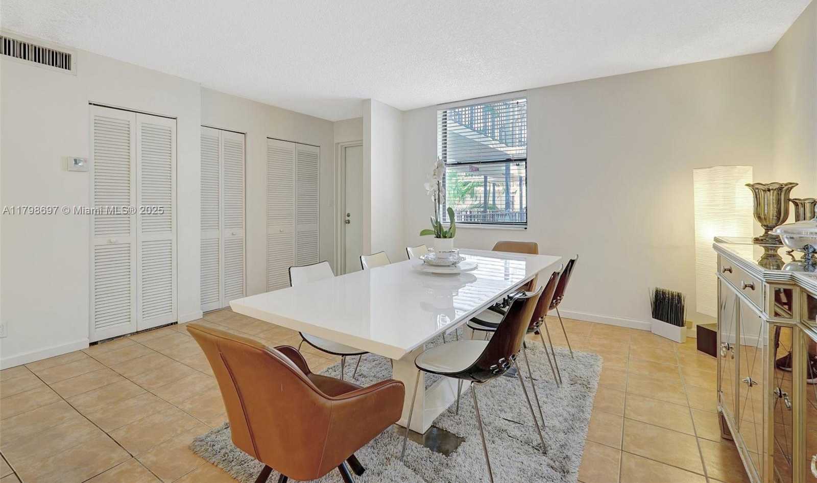 Small Image of 3350 NORTH EAST 192 ST #3G-B, Aventura Number 5