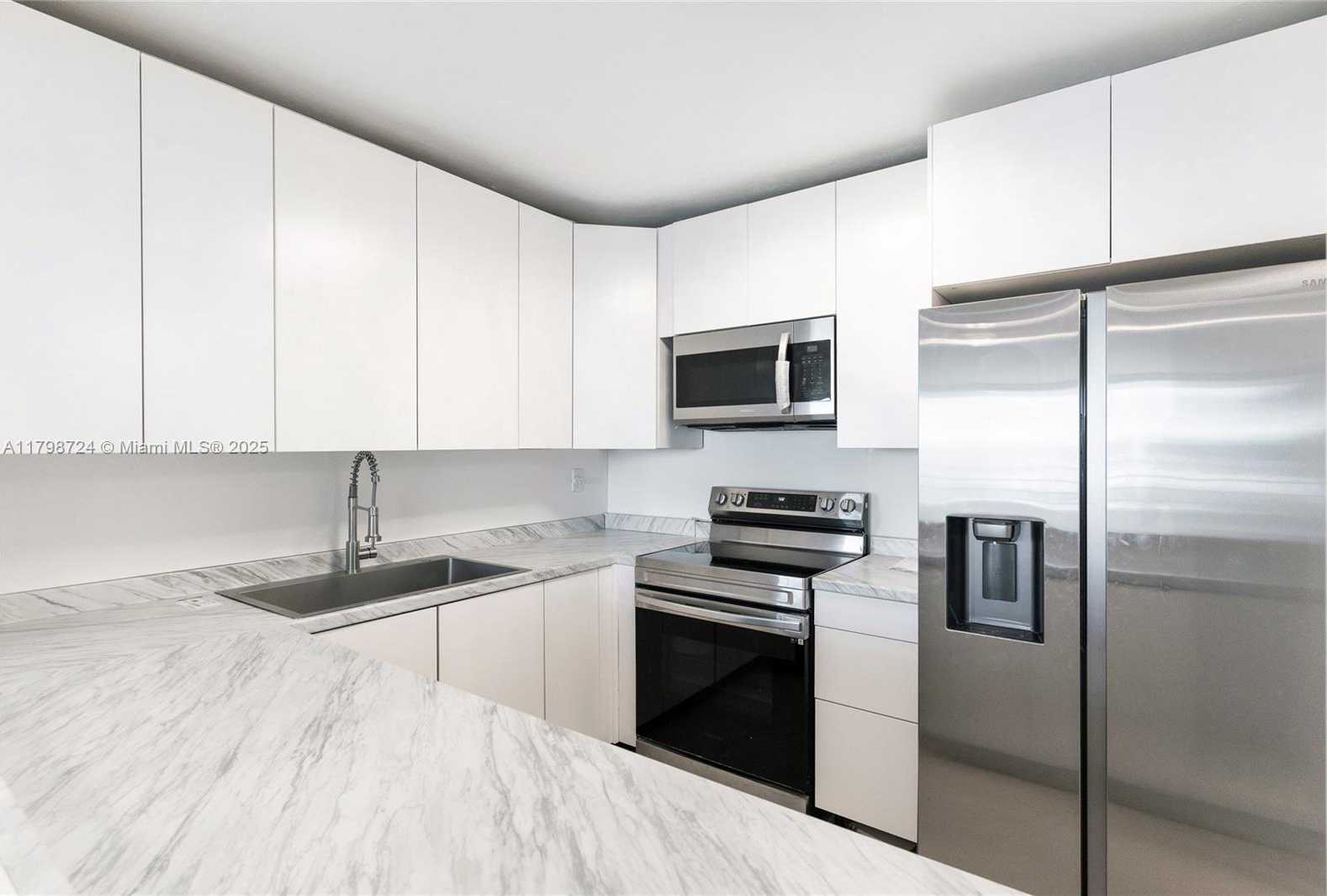 Small Image of 500 THREE ISLANDS BLVD #801, Hallandale Beach Number 13