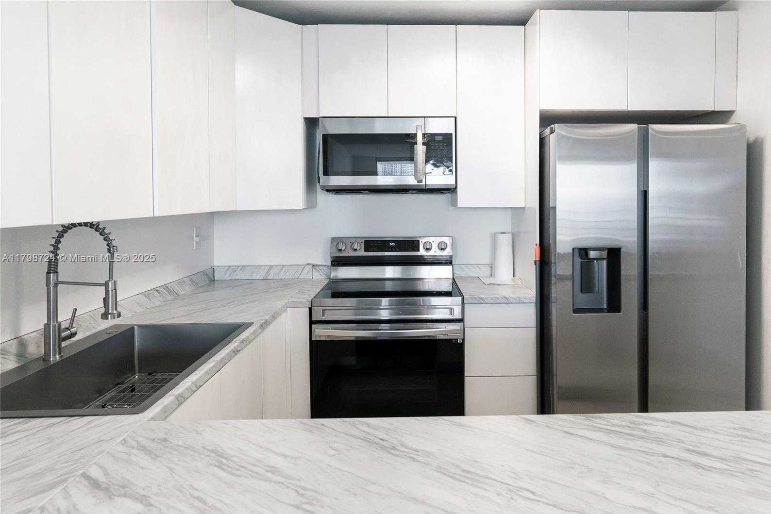 Small Image of 500 THREE ISLANDS BLVD #801, Hallandale Beach Number 14