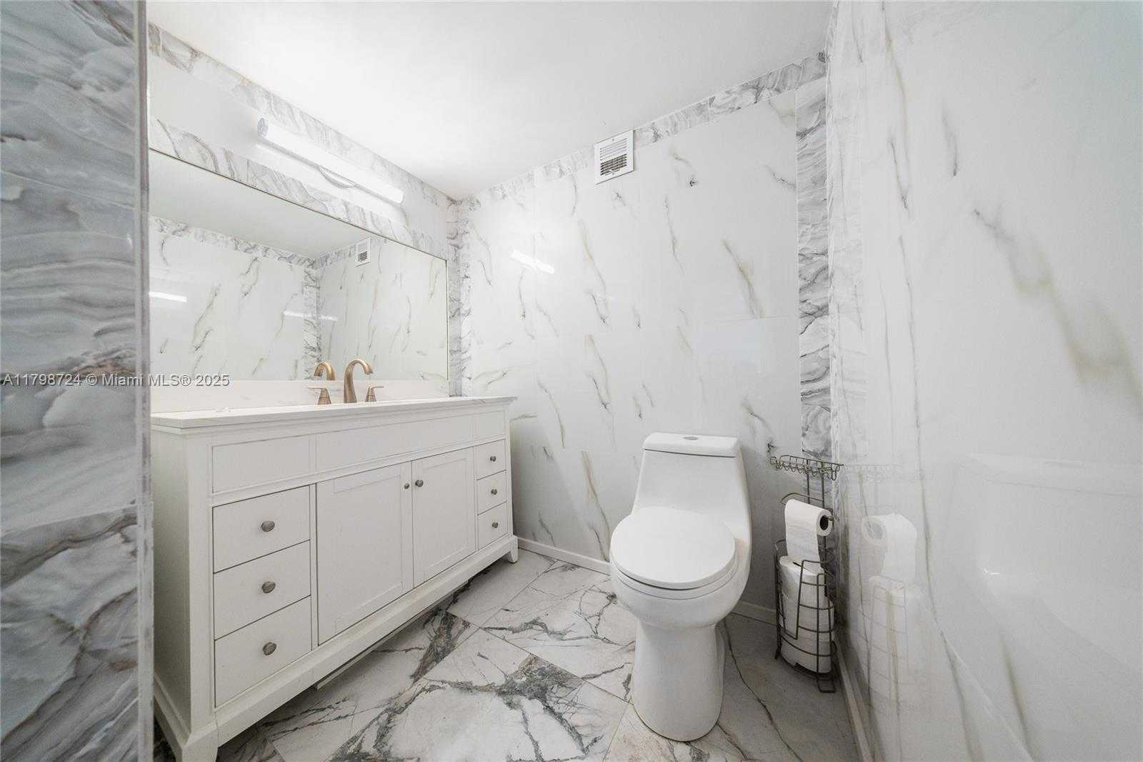 Small Image of 500 THREE ISLANDS BLVD #801, Hallandale Beach Number 5