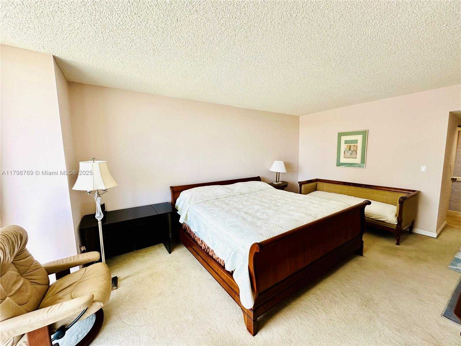 Small Image of 8855 COLLINS AVE #7H, Surfside Number 30