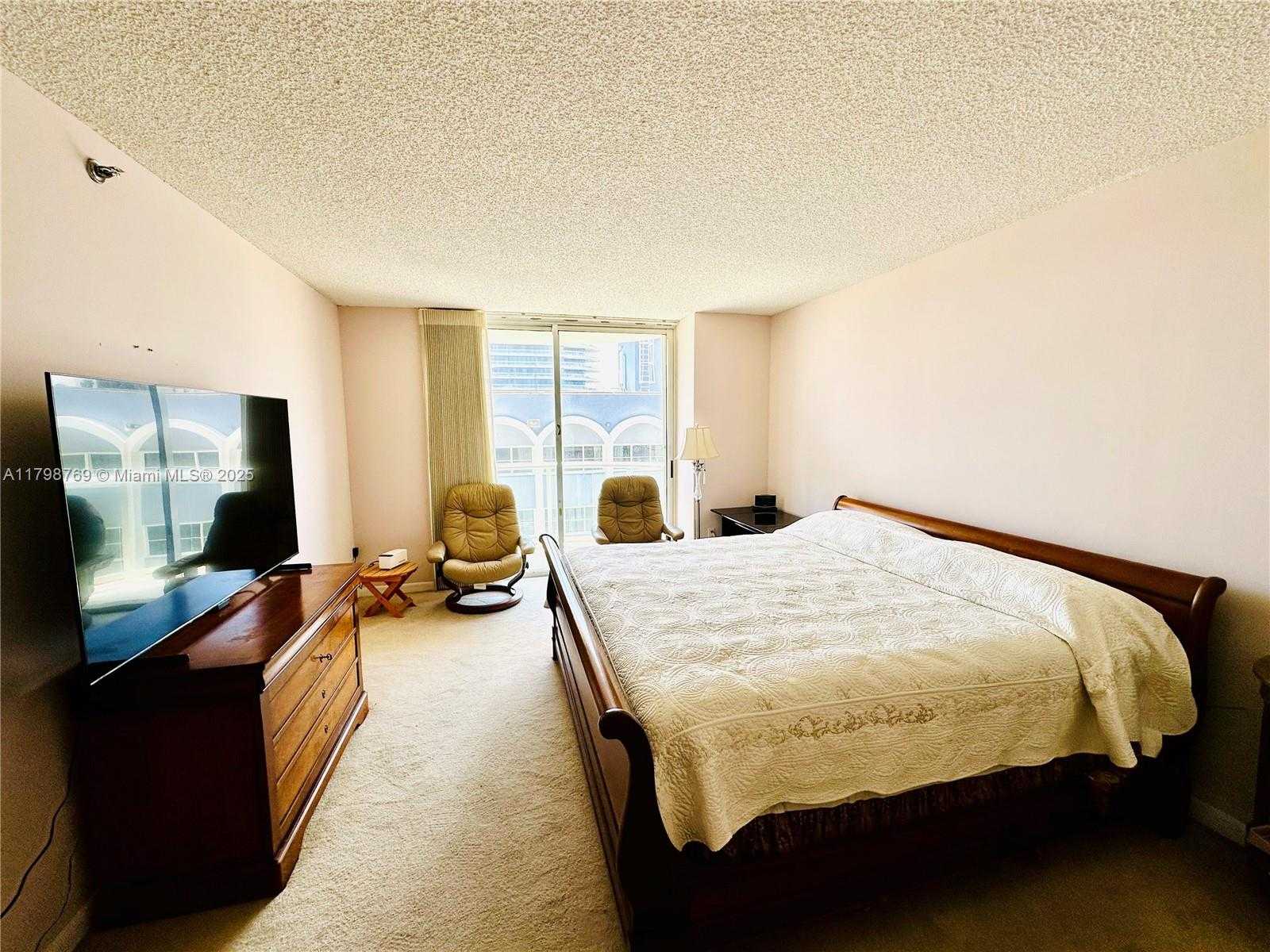 Small Image of 8855 COLLINS AVE #7H, Surfside Number 31