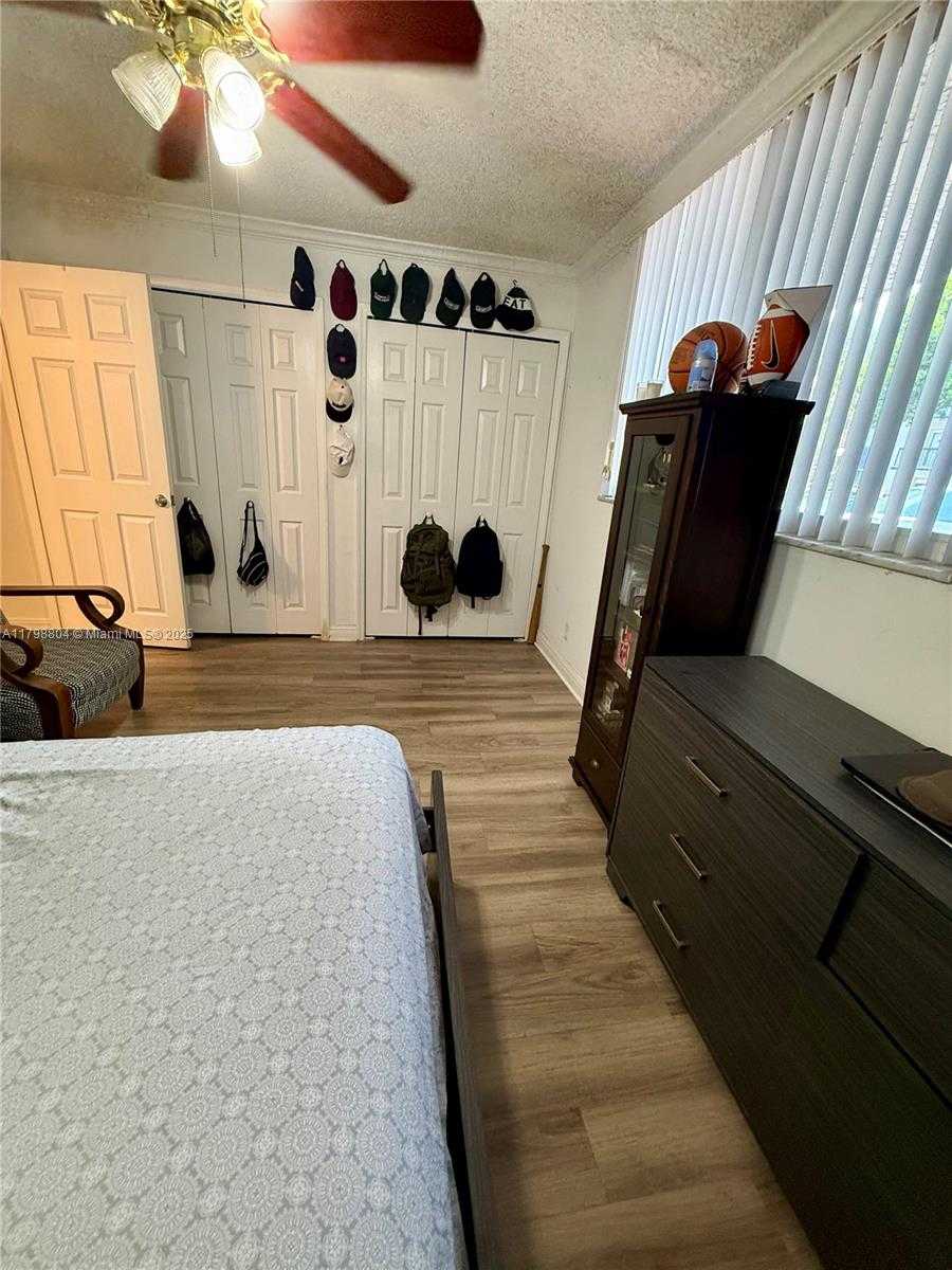 Small Image of 3060 HOLIDAY SPRINGS BLVD #104, Margate Number 17