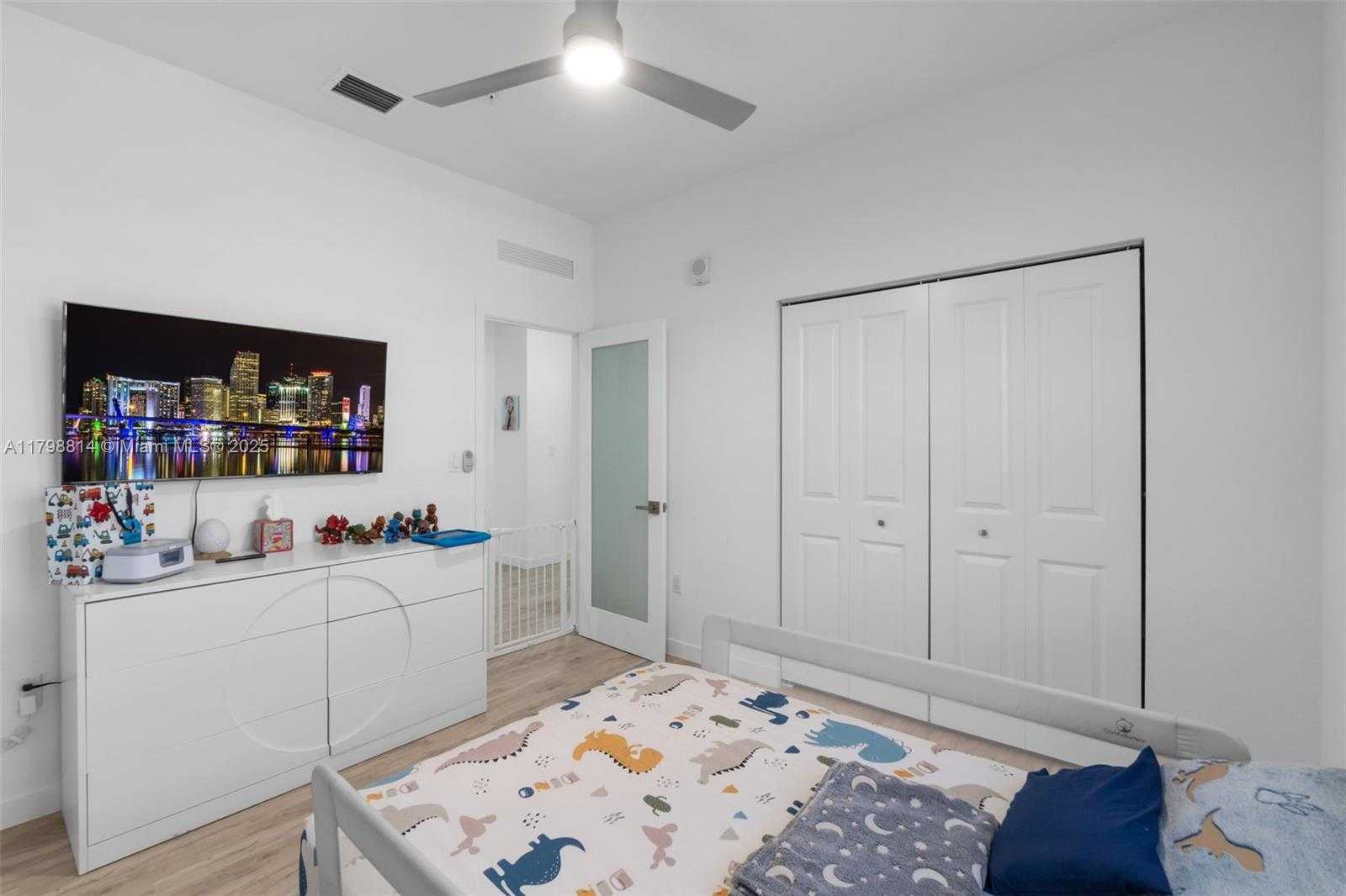 Small Image of 15540 SOUTH WEST 136TH ST #212, Miami Number 15