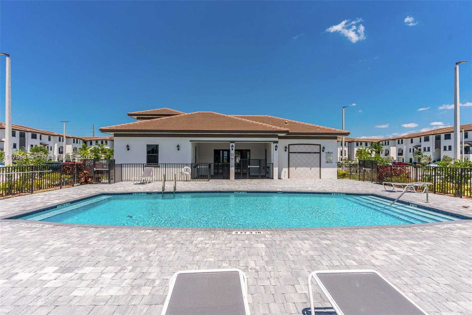 Small Image of 15540 SOUTH WEST 136TH ST #212, Miami Number 27