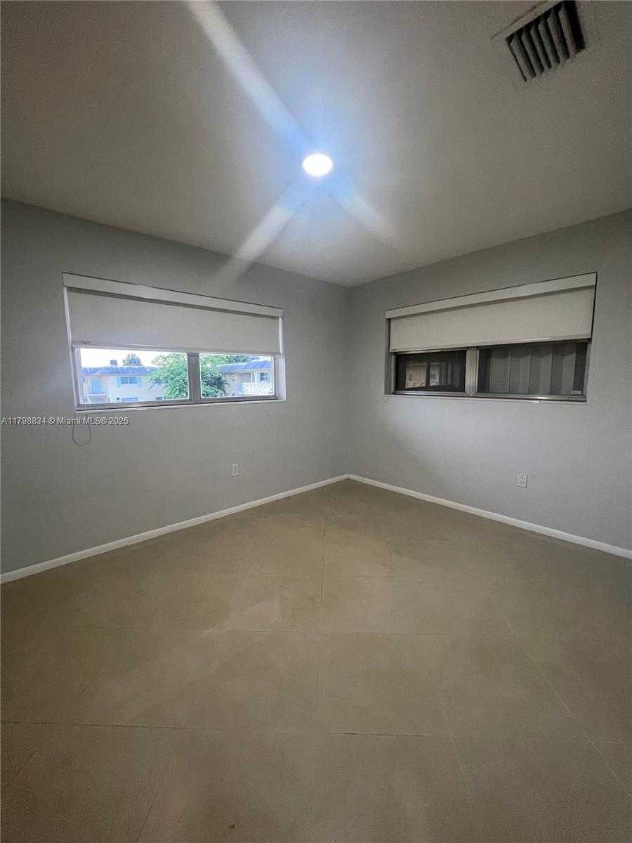 Small Image of 7368 SOUTH WEST 82ND ST #E215, Miami Number 6