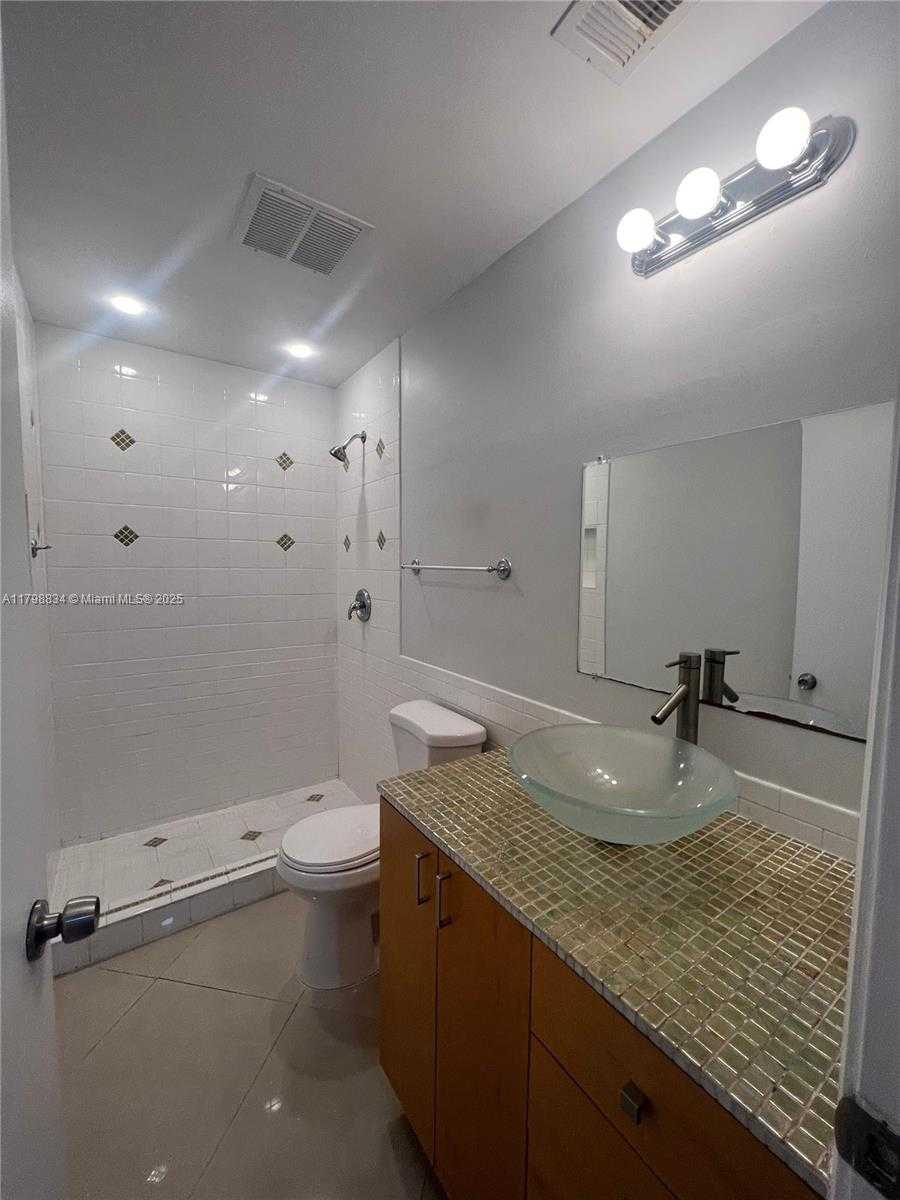 Small Image of 7368 SOUTH WEST 82ND ST #E215, Miami Number 9