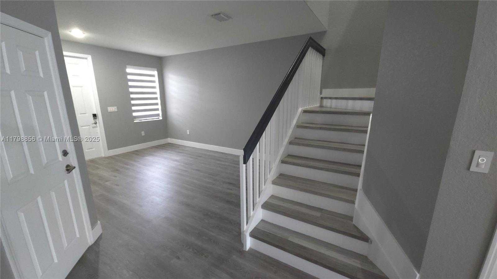 Small Image of 3431 WEST 106TH TER, Hialeah Number 27
