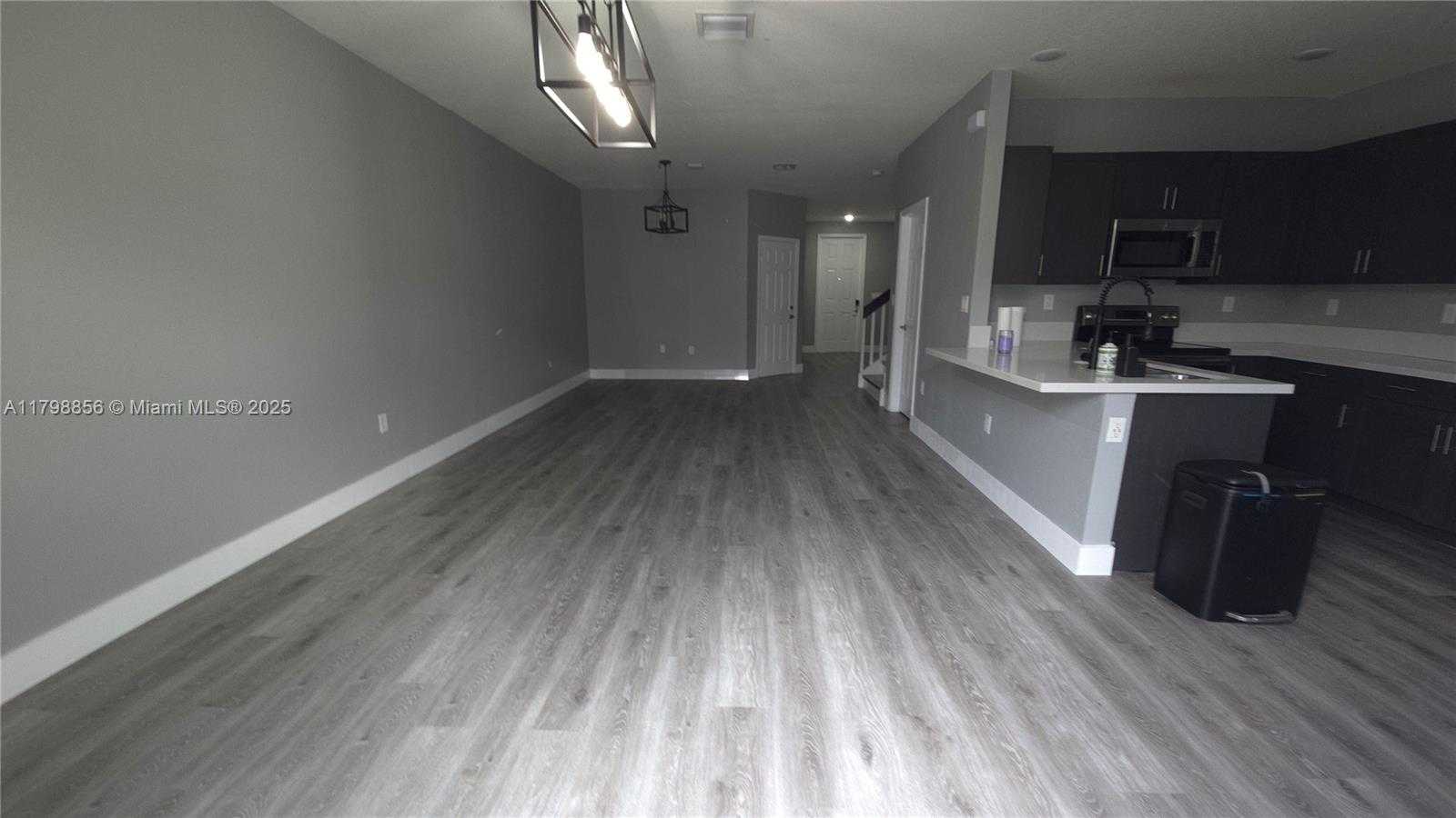 Small Image of 3431 WEST 106TH TER, Hialeah Number 7