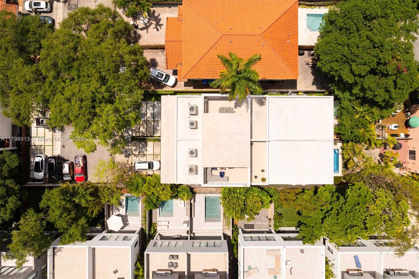 Small Image of 2916 CATALINA ST #2916, Coconut Grove Number 35