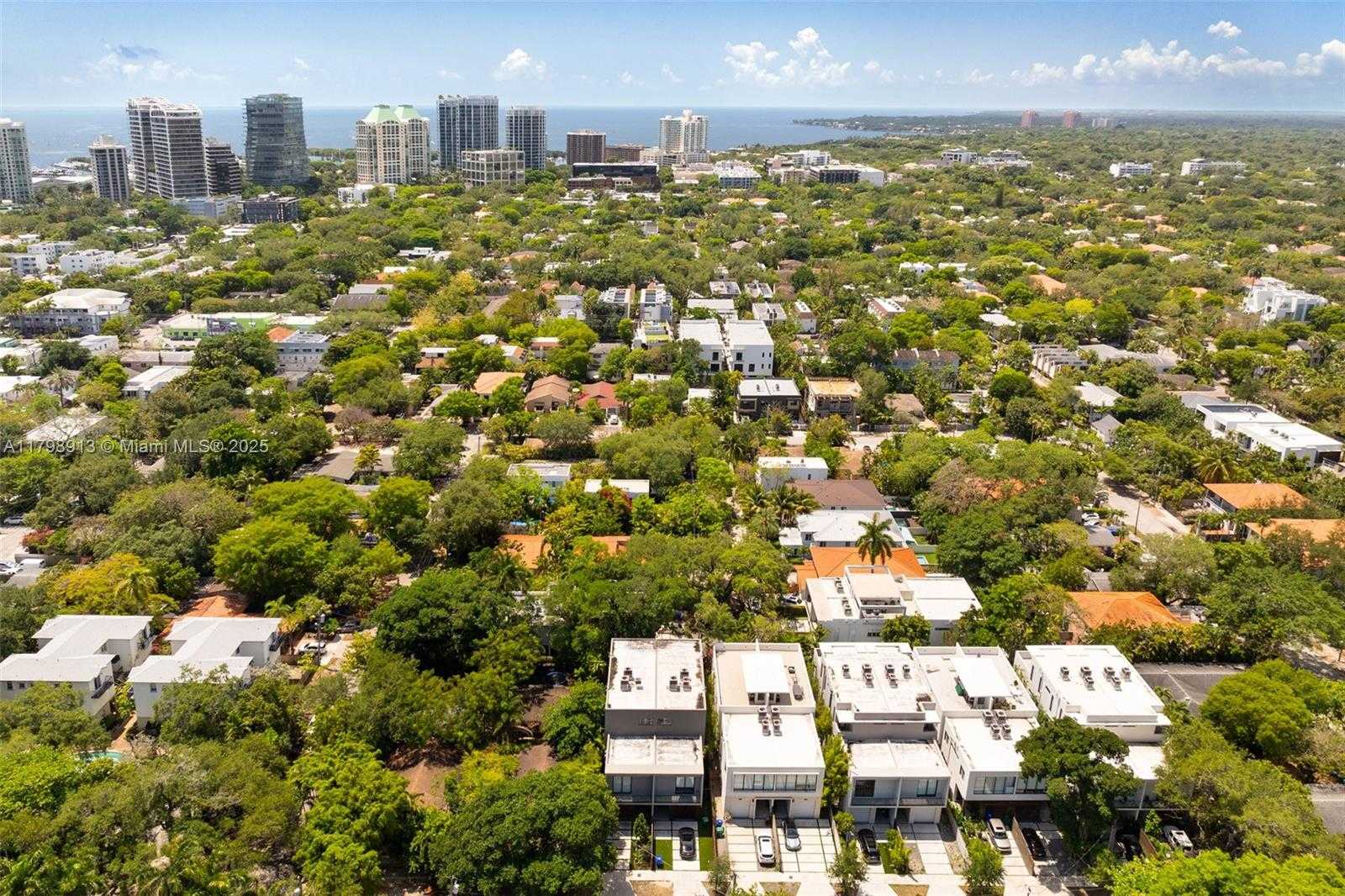 Small Image of 2916 CATALINA ST #2916, Coconut Grove Number 39