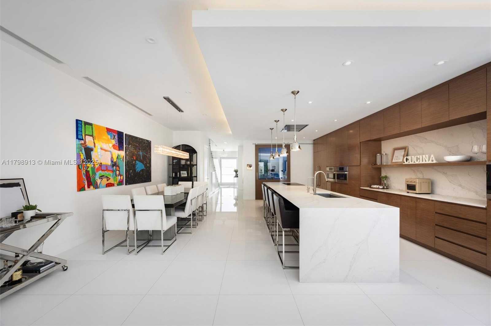 Small Image of 2916 CATALINA ST #2916, Coconut Grove Number 6
