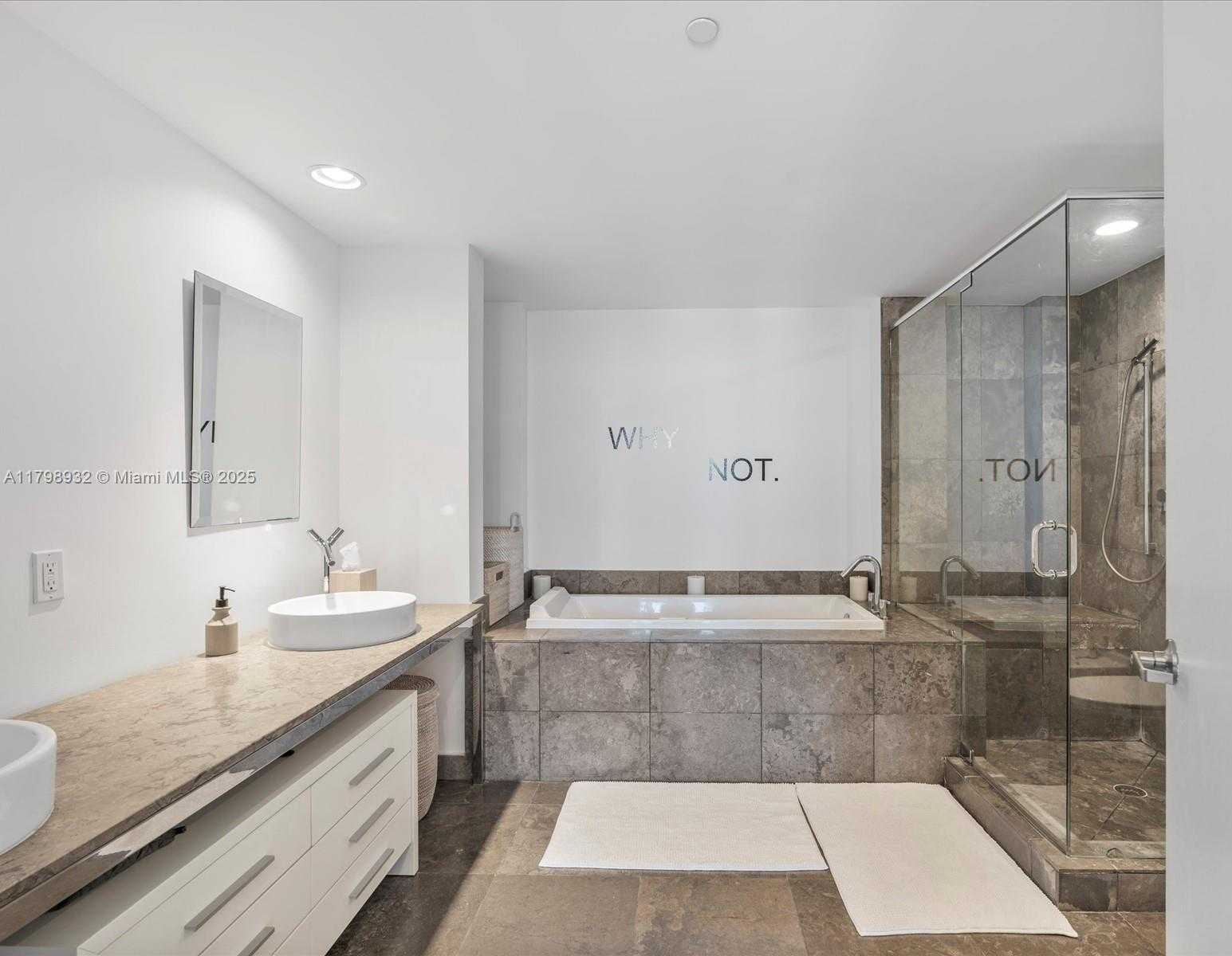 Small Image of 475 BRICKELL AVE #5507, Miami Number 22