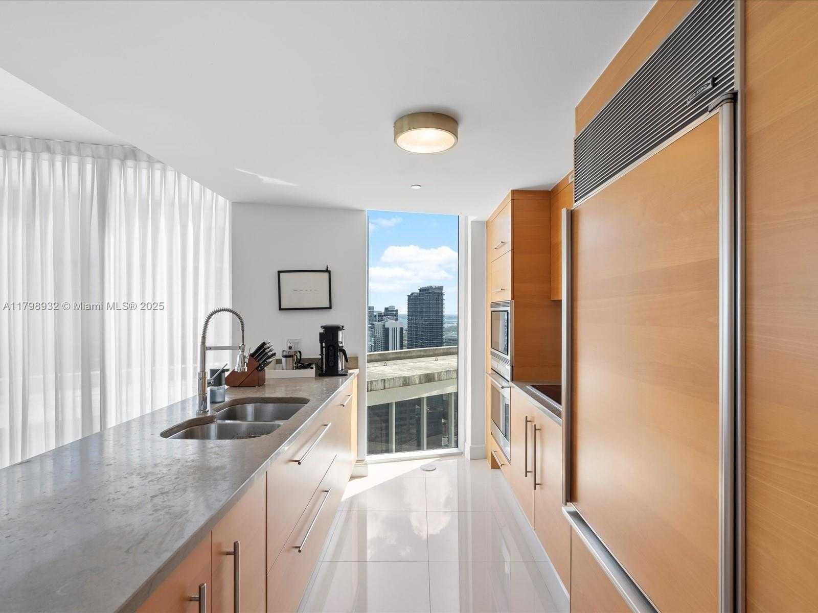 Small Image of 475 BRICKELL AVE #5507, Miami Number 9