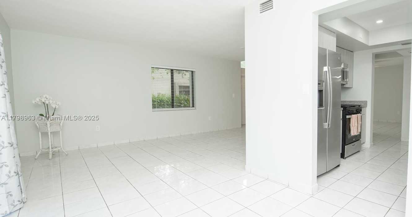 Small Image of 10945 SOUTH WEST 113TH PL #1B, Miami Number 13