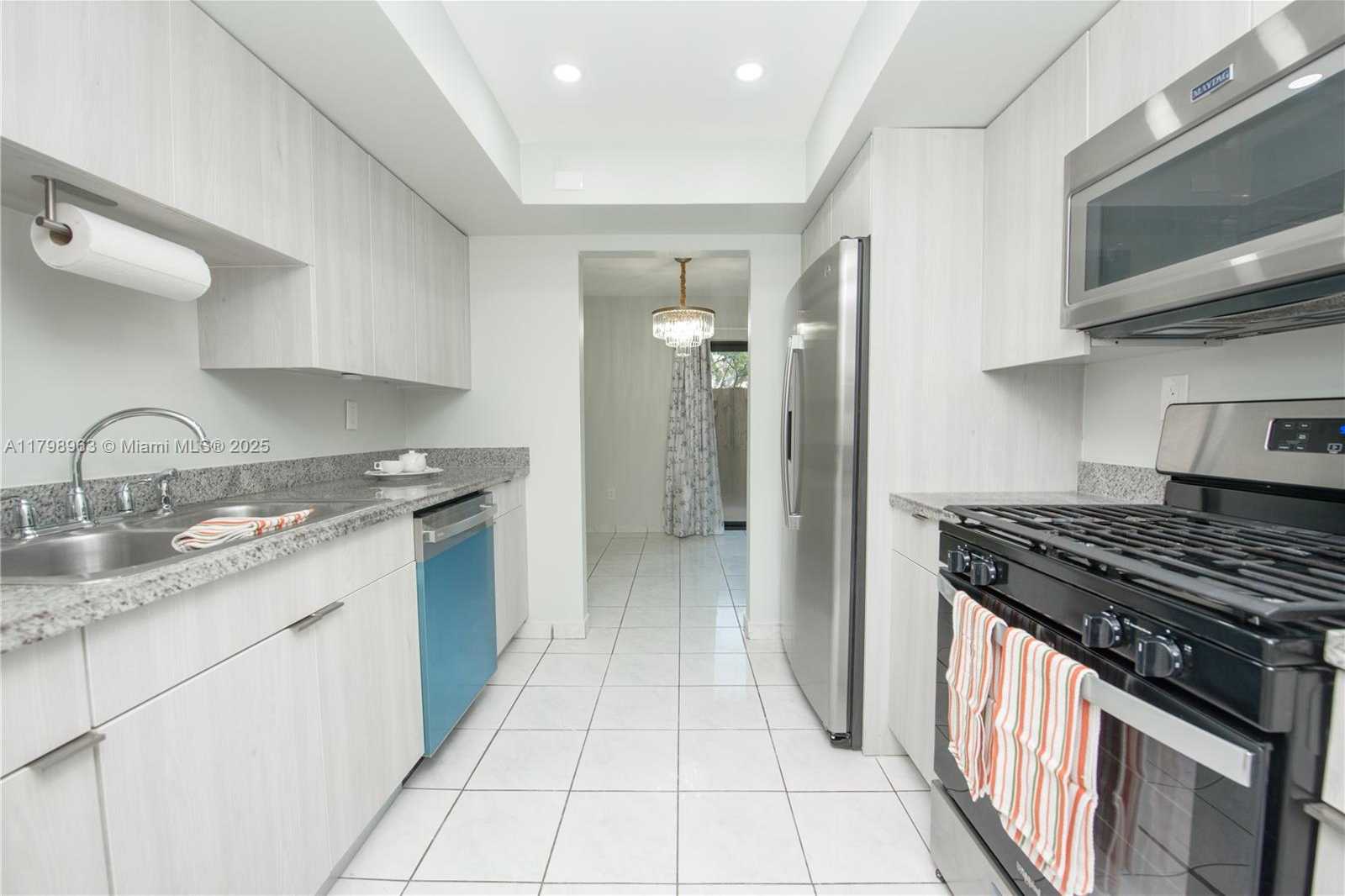 Small Image of 10945 SOUTH WEST 113TH PL #1B, Miami Number 17