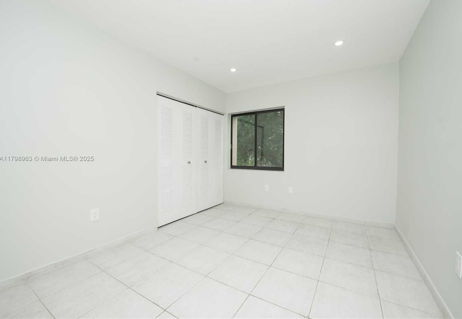 Small Image of 10945 SOUTH WEST 113TH PL #1B, Miami Number 23
