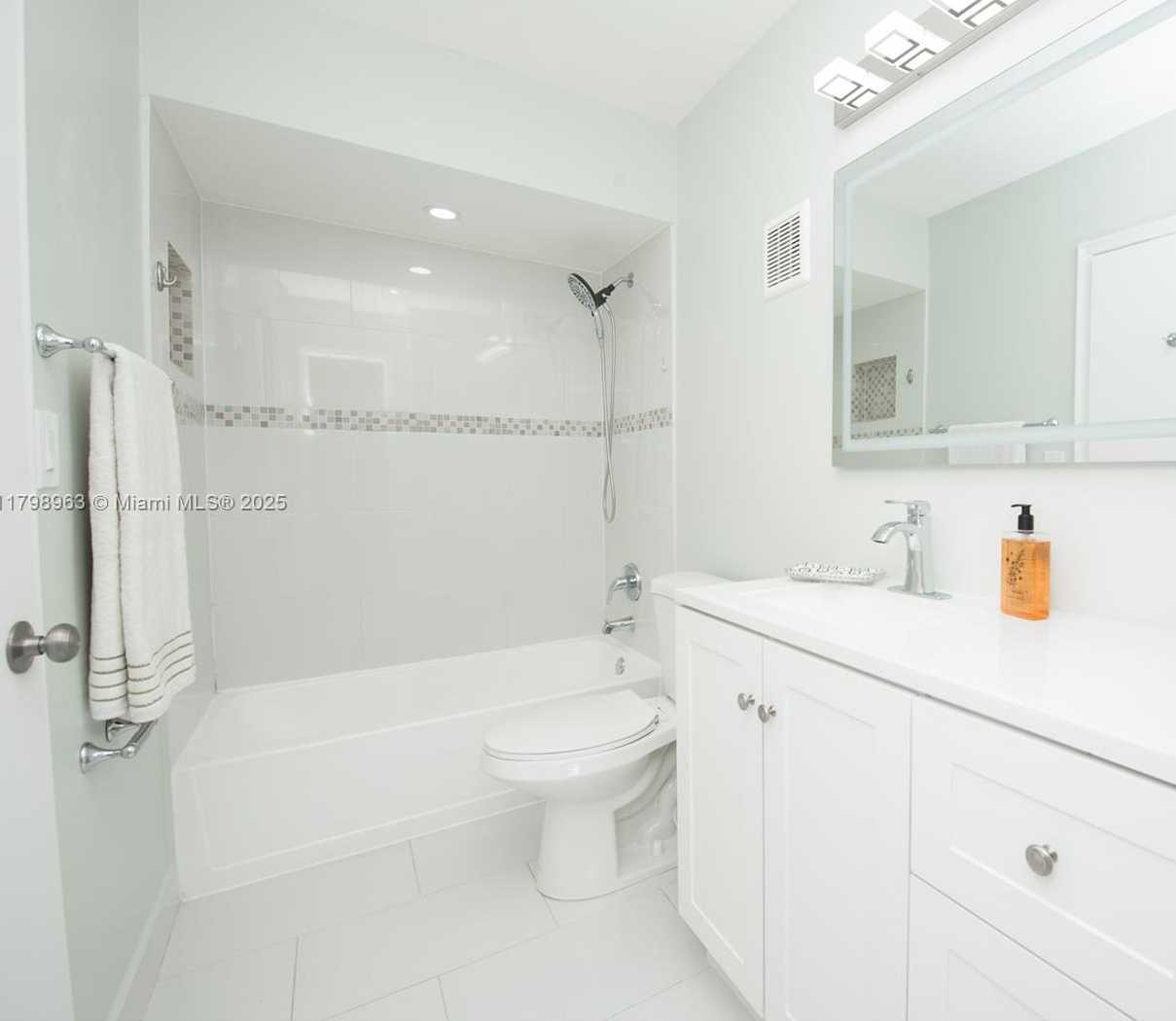 Small Image of 10945 SOUTH WEST 113TH PL #1B, Miami Number 31