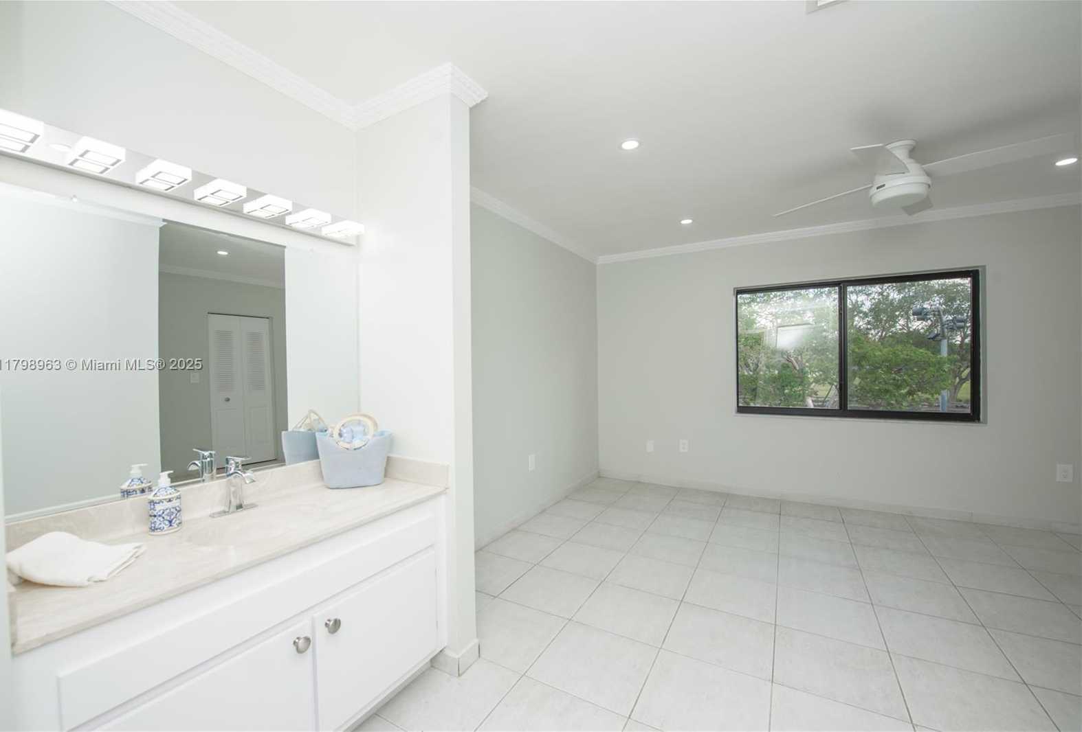 Small Image of 10945 SOUTH WEST 113TH PL #1B, Miami Number 32