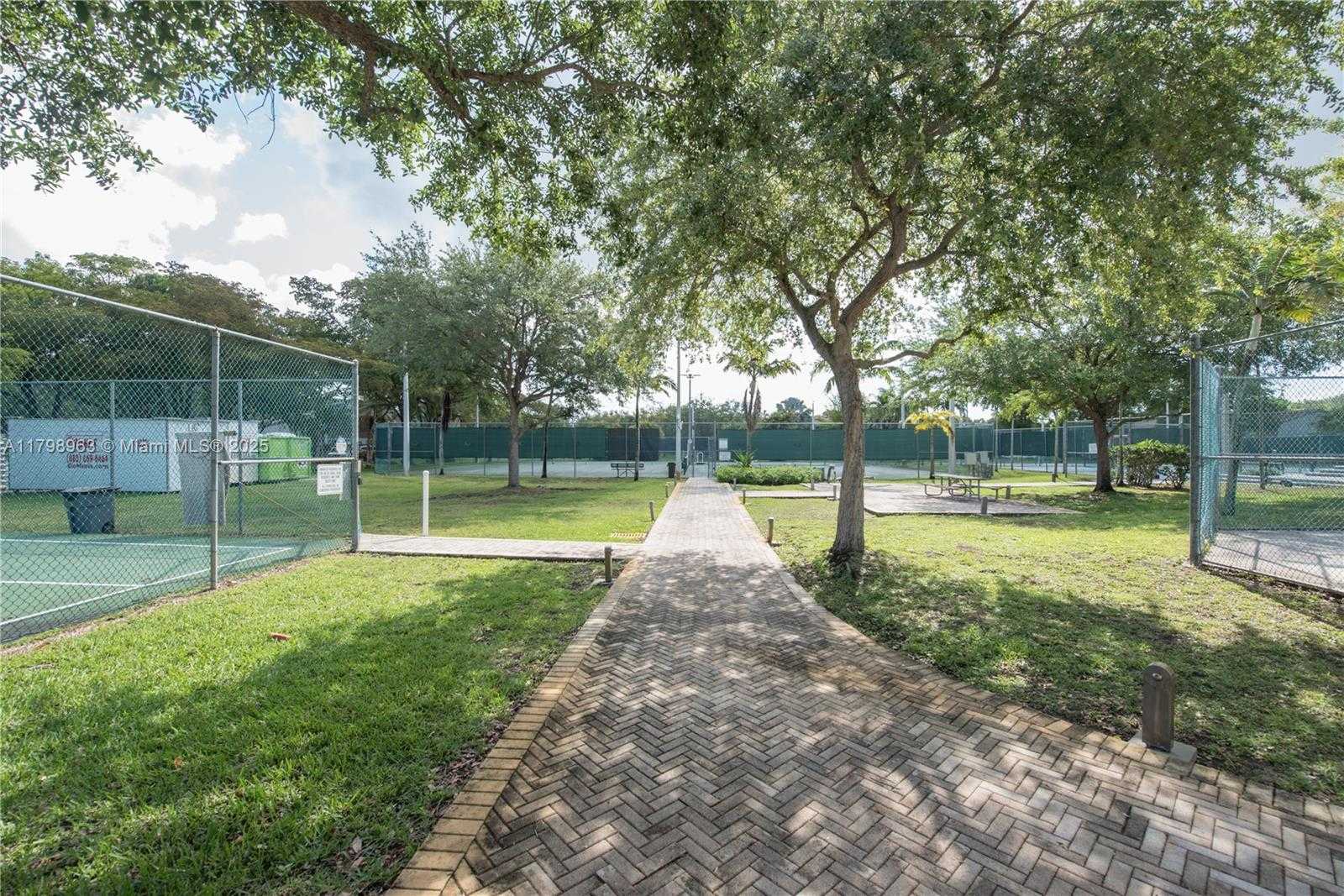 Small Image of 10945 SOUTH WEST 113TH PL #1B, Miami Number 38