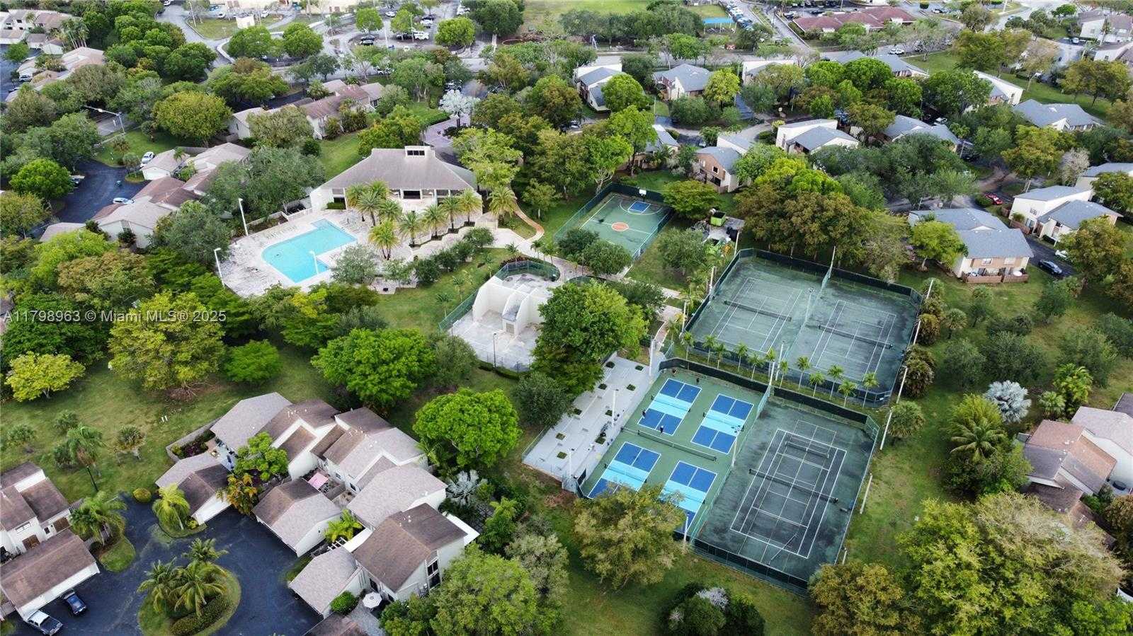 Small Image of 10945 SOUTH WEST 113TH PL #1B, Miami Number 45