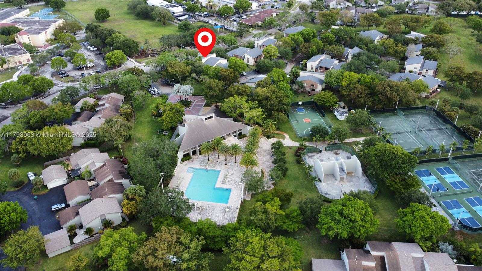 Small Image of 10945 SOUTH WEST 113TH PL #1B, Miami Number 46