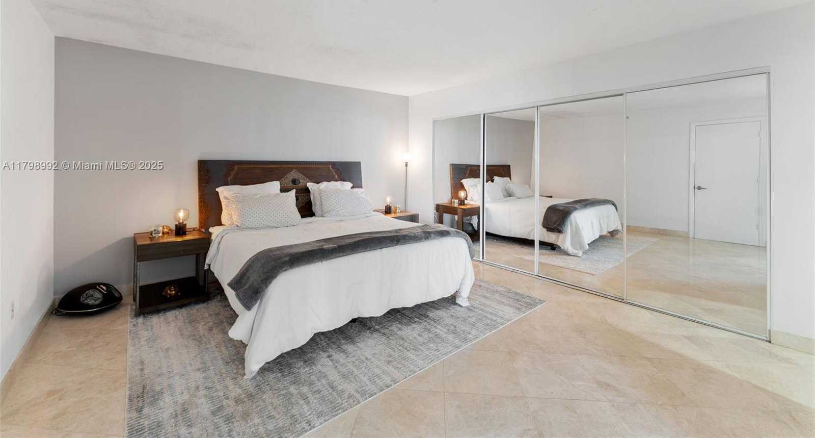 Small Image of 6917 COLLINS AVE #607, Miami Beach Number 16