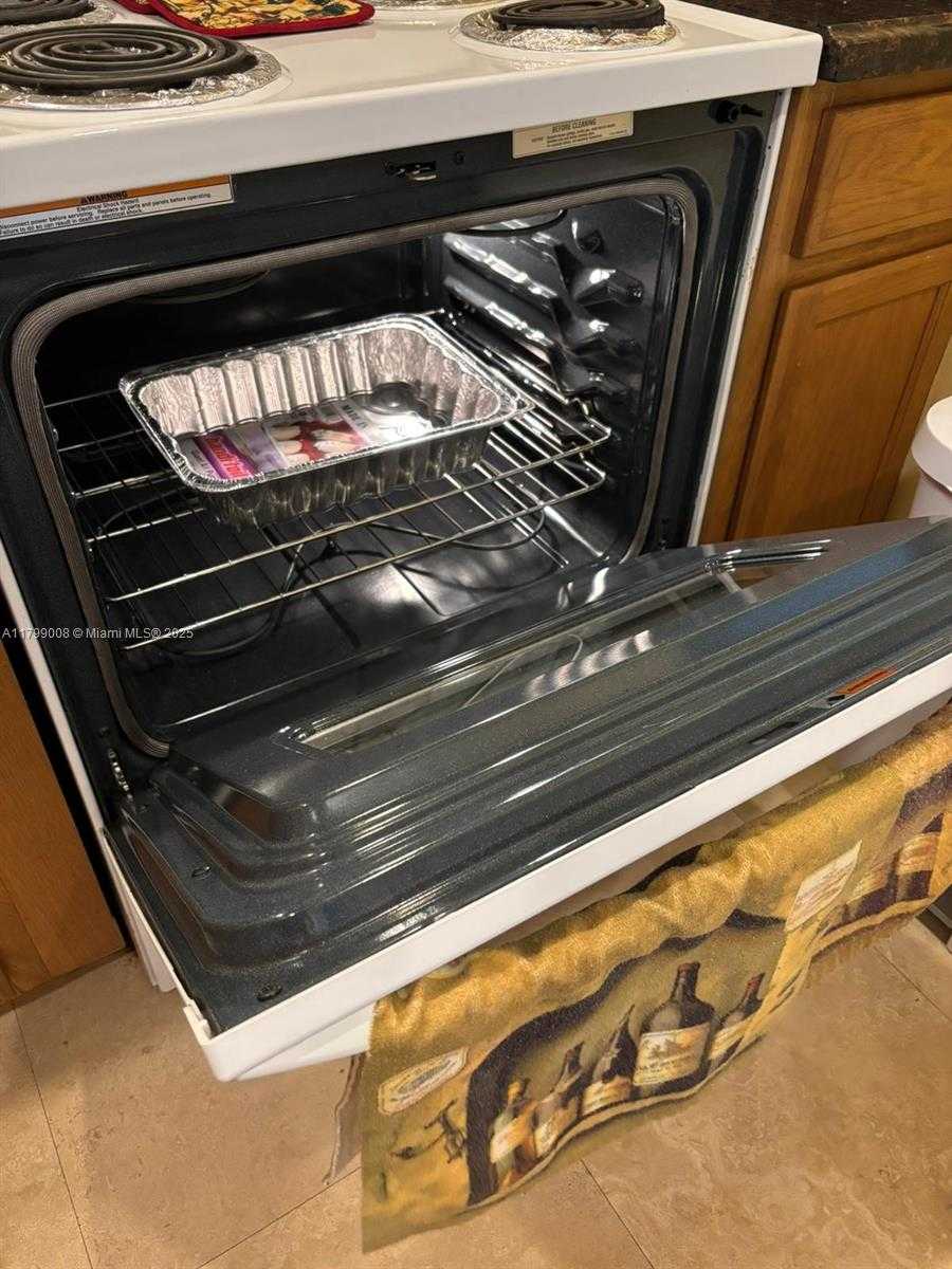 Small Image of 9420 SUNRISE LAKES BLVD #106, Sunrise Number 14