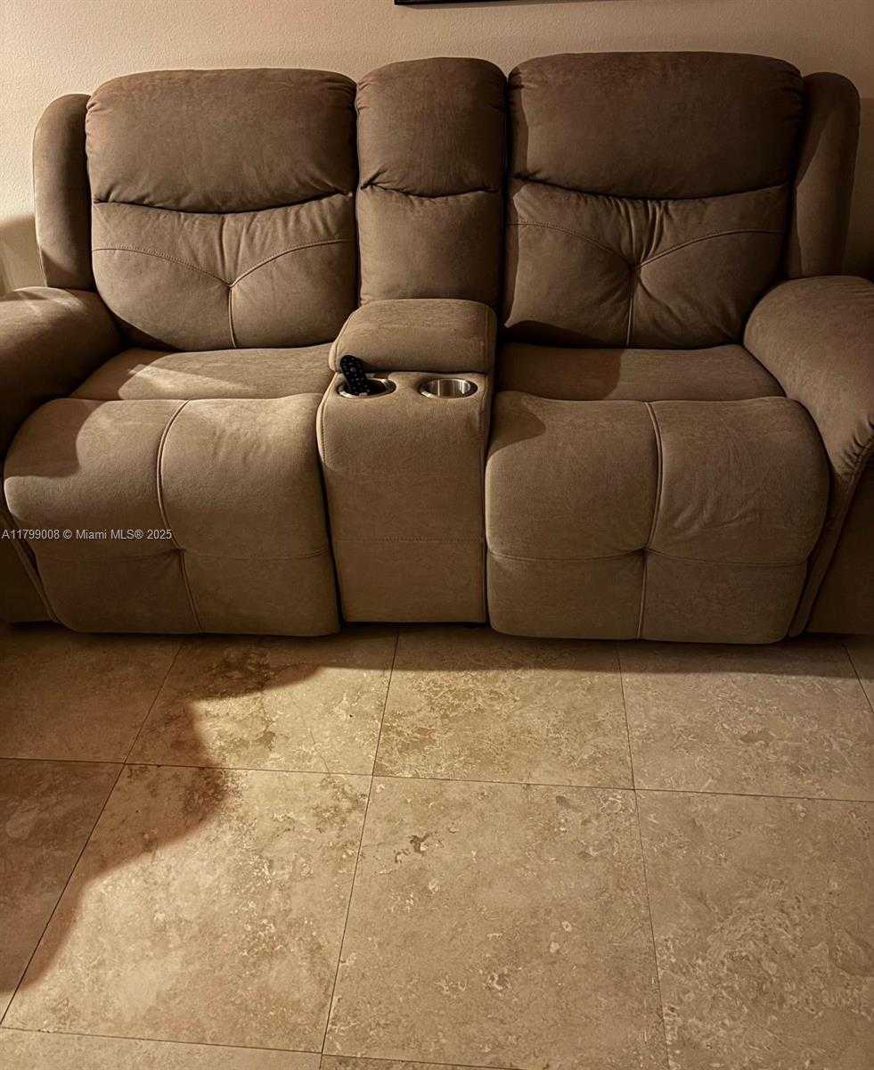 Small Image of 9420 SUNRISE LAKES BLVD #106, Sunrise Number 38