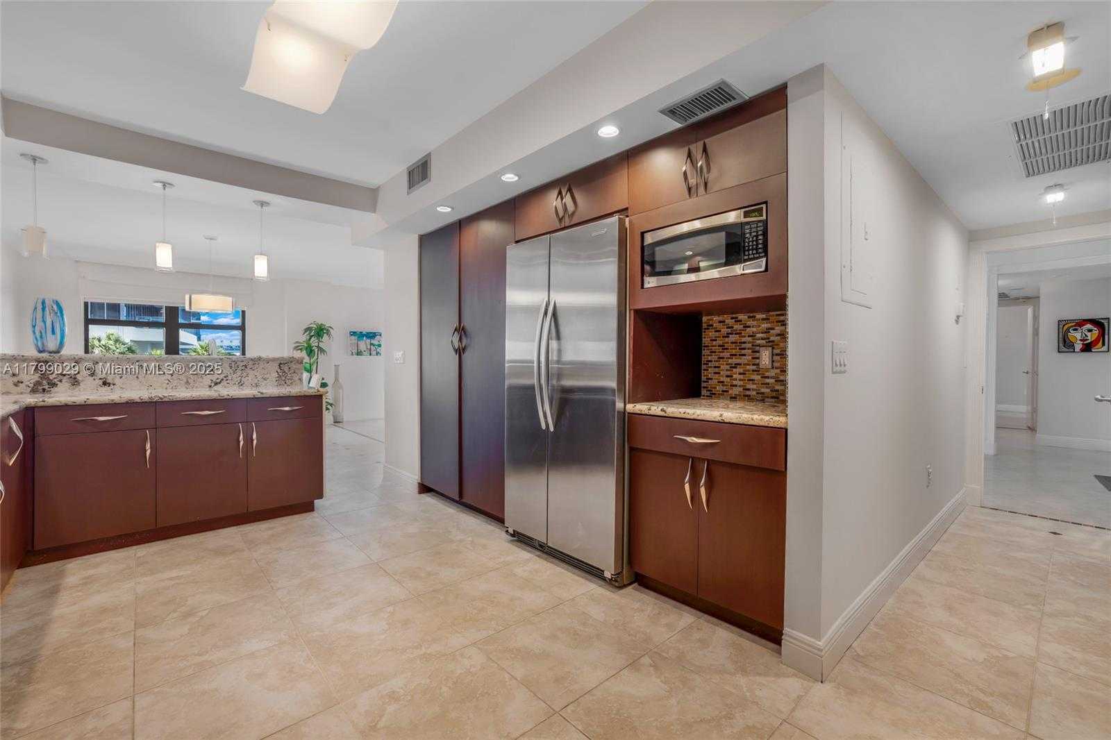 Small Image of 9801 COLLINS AVE #5S, Bal Harbour Number 15