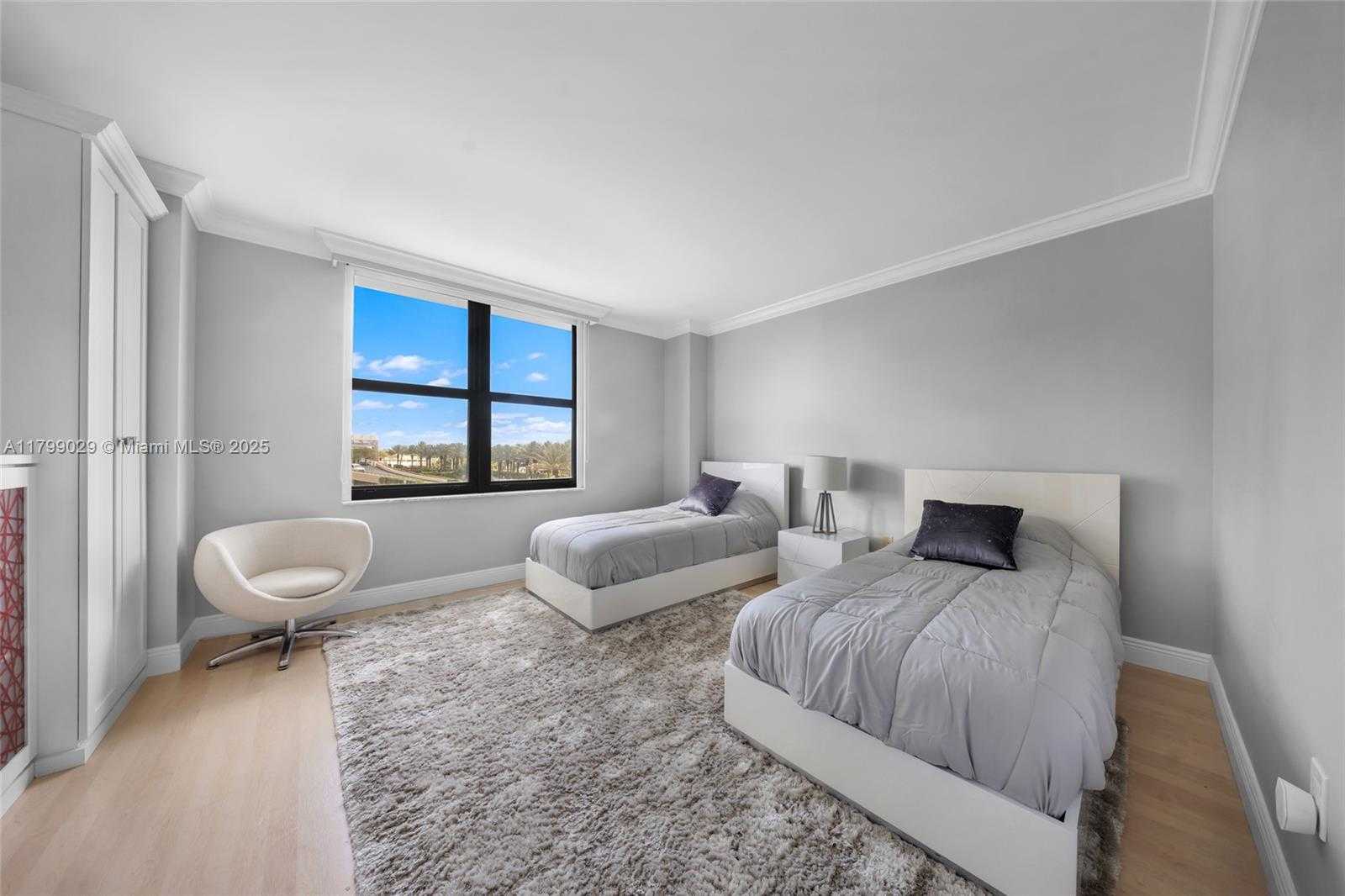 Small Image of 9801 COLLINS AVE #5S, Bal Harbour Number 18
