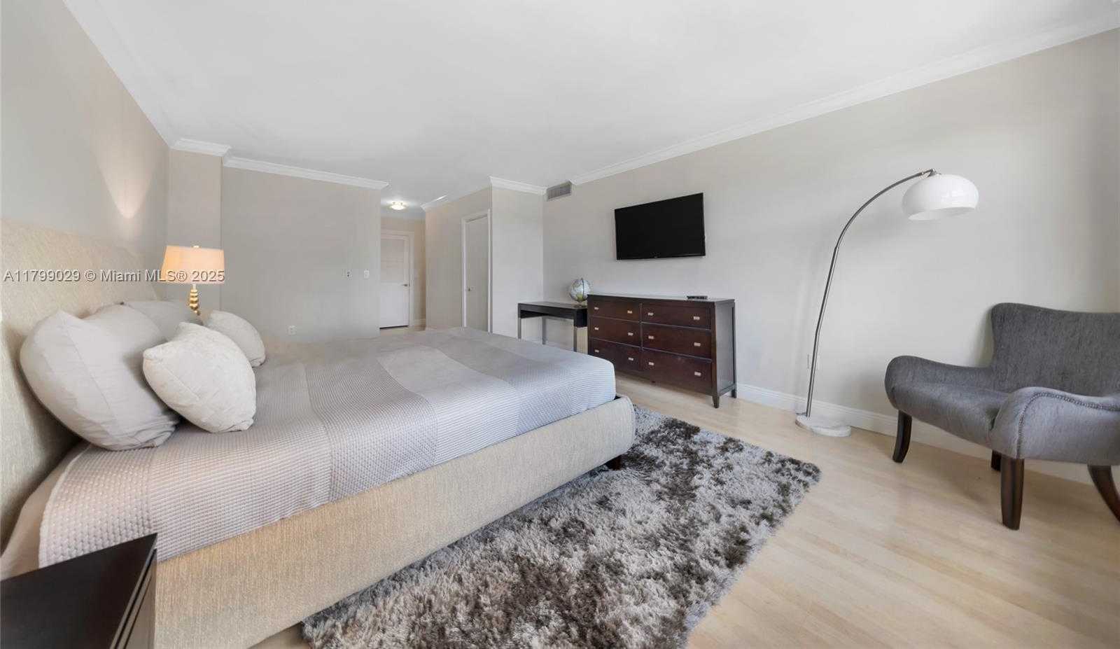 Small Image of 9801 COLLINS AVE #5S, Bal Harbour Number 27