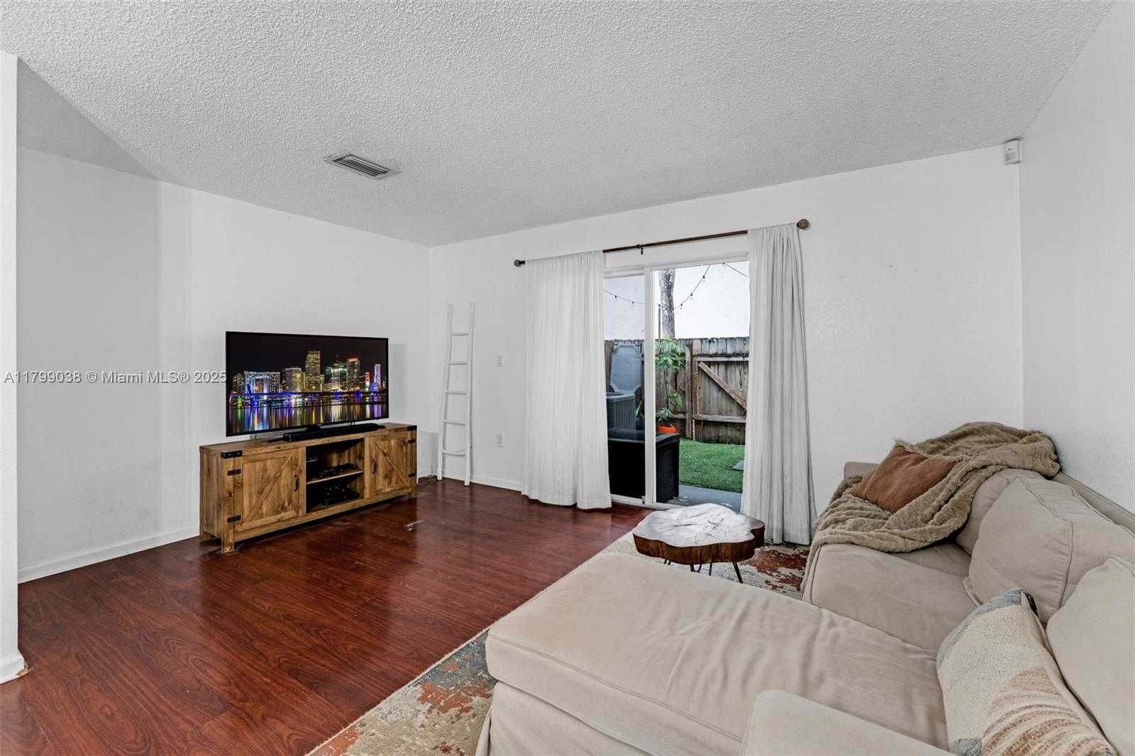 Small Image of 14157 SOUTH WEST 120TH CT #4-13, Miami Number 10