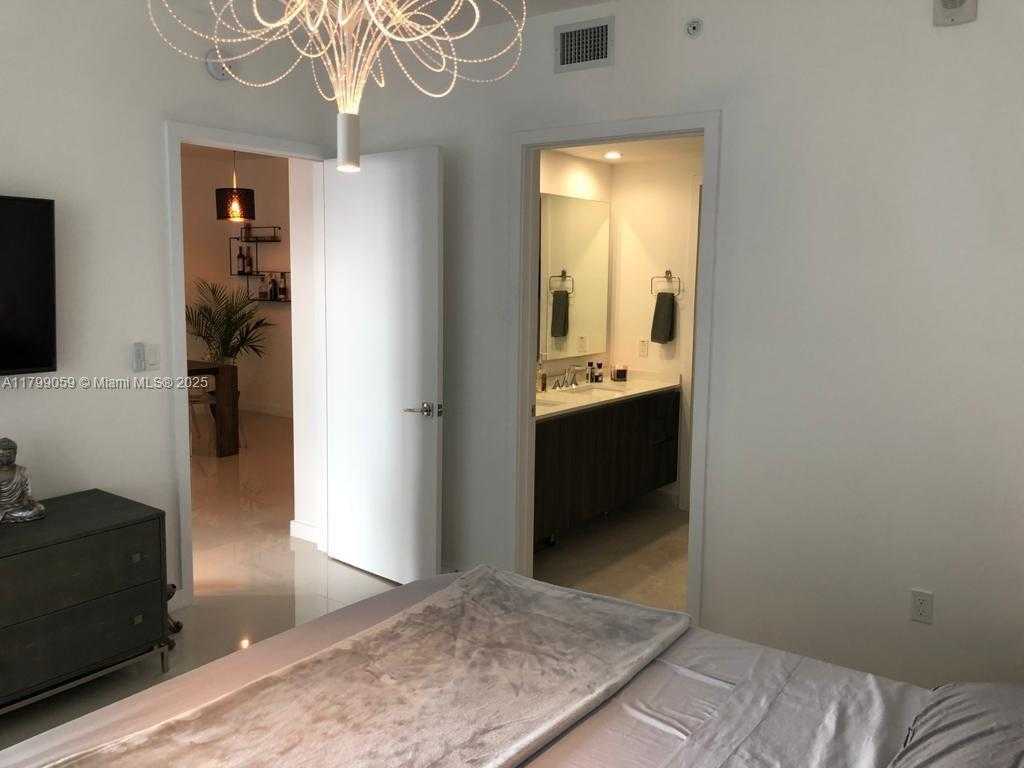 Small Image of 488 NORTH EAST 18TH ST #2802, Miami Number 6