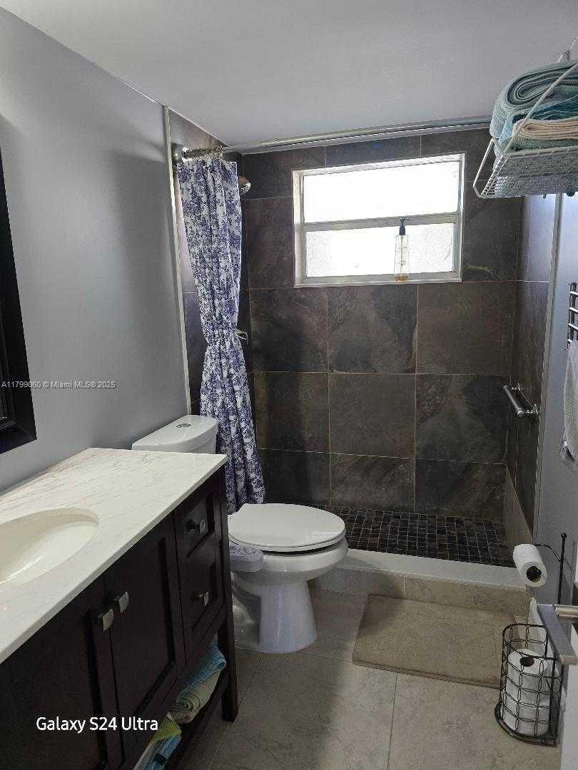 Small Image of 9800 SUNRISE LAKES BLVD #104, Sunrise Number 2