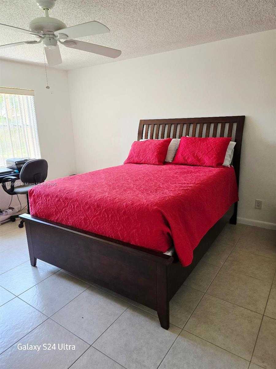 Small Image of 9800 SUNRISE LAKES BLVD #104, Sunrise Number 8