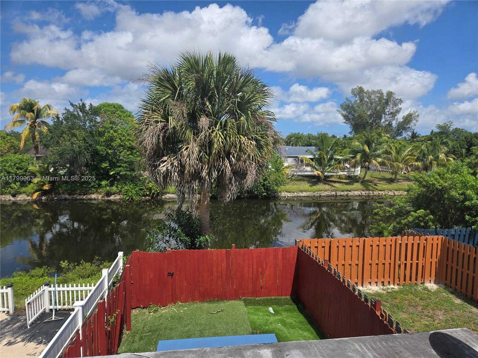 Small Image of 7904 SOUTH WEST 8TH ST, North Lauderdale Number 18