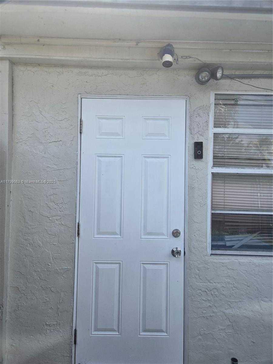 Small Image of 7904 SOUTH WEST 8TH ST, North Lauderdale Number 20